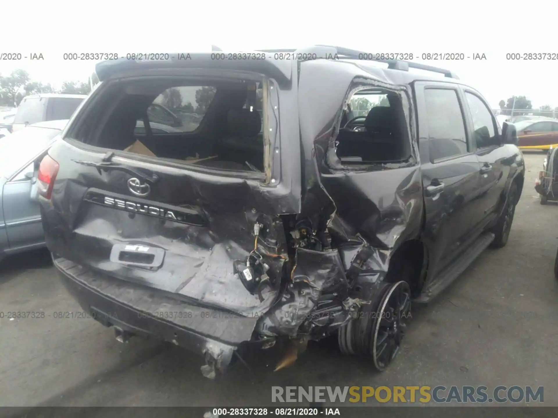 4 Photograph of a damaged car 5TDBY5G15KS171131 TOYOTA SEQUOIA 2019