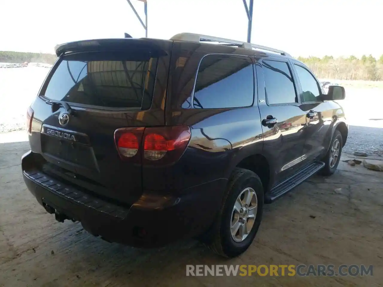 4 Photograph of a damaged car 5TDBY5G16KS168156 TOYOTA SEQUOIA 2019