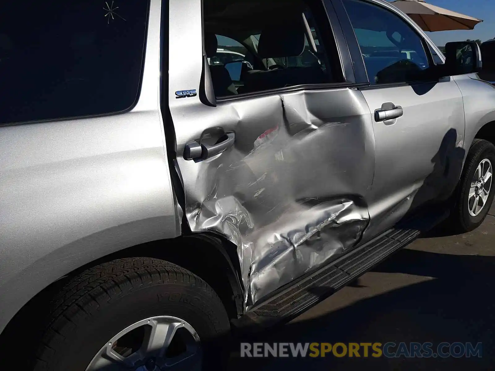 9 Photograph of a damaged car 5TDBY5G16KS170022 TOYOTA SEQUOIA 2019