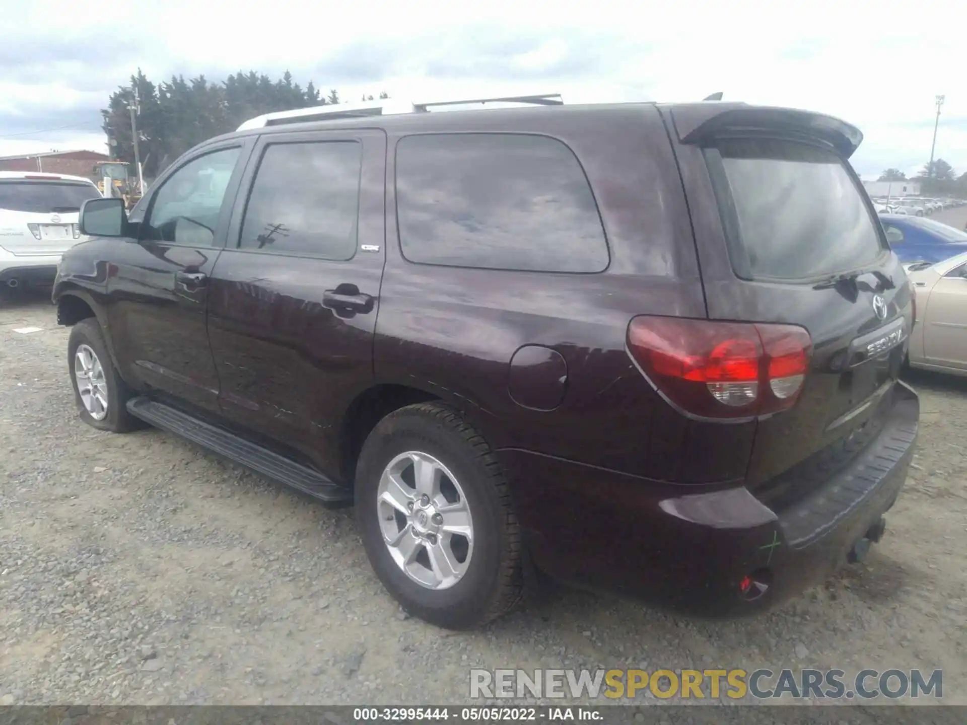 3 Photograph of a damaged car 5TDBY5G18KS168191 TOYOTA SEQUOIA 2019