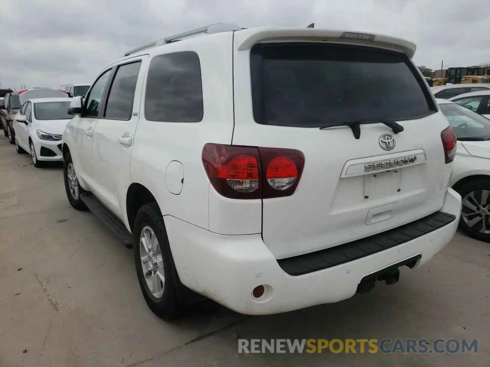 3 Photograph of a damaged car 5TDBY5G18KS170068 TOYOTA SEQUOIA 2019