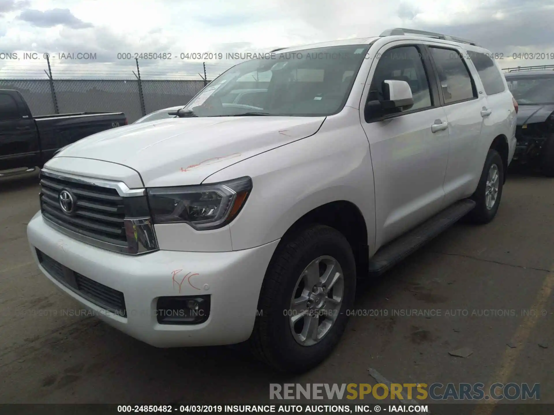 2 Photograph of a damaged car 5TDBY5G19KS169236 TOYOTA SEQUOIA 2019