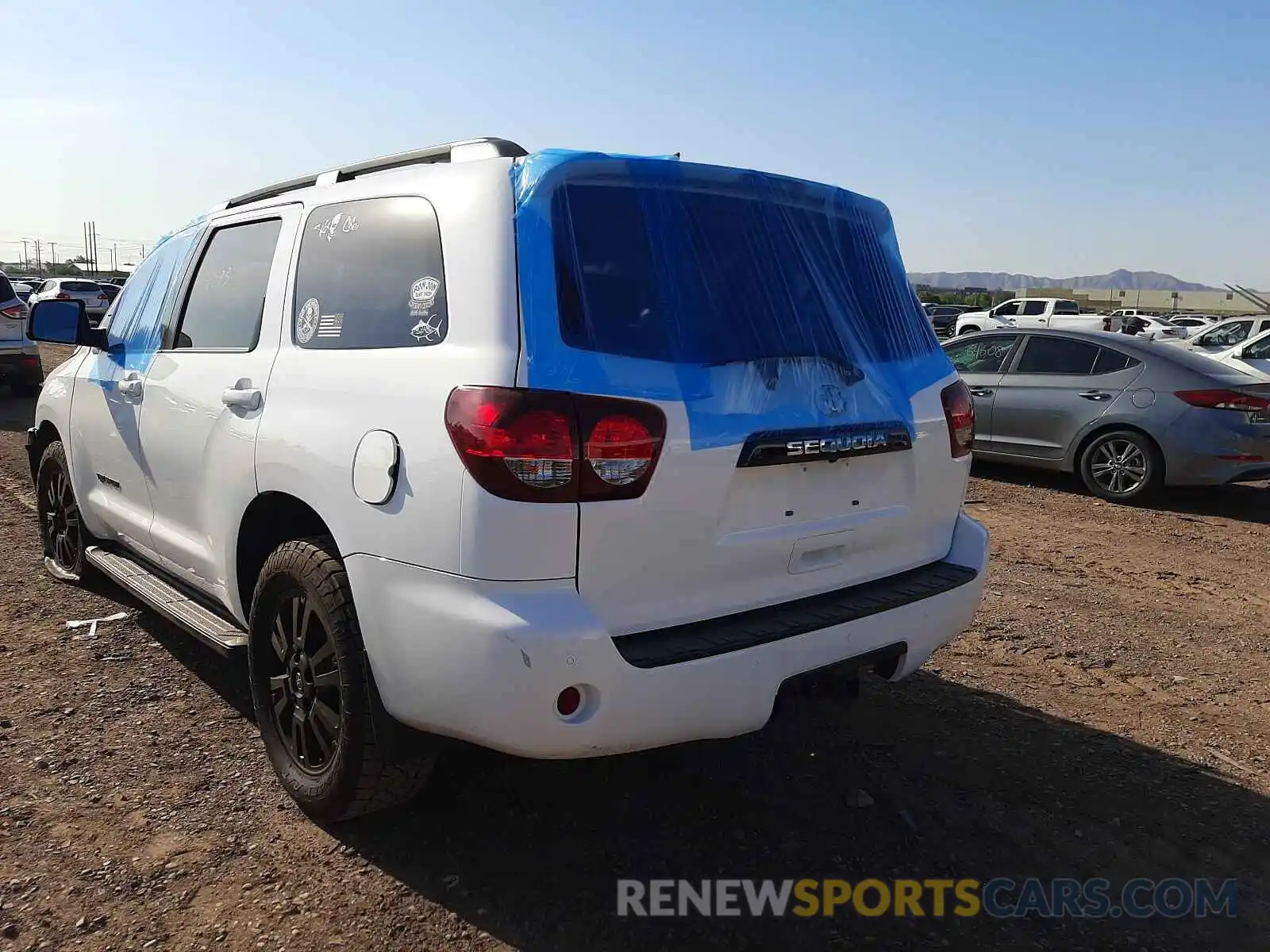 3 Фотография поврежденного автомобиля 5TDBY5G1XKS171576 TOYOTA SEQUOIA 2019