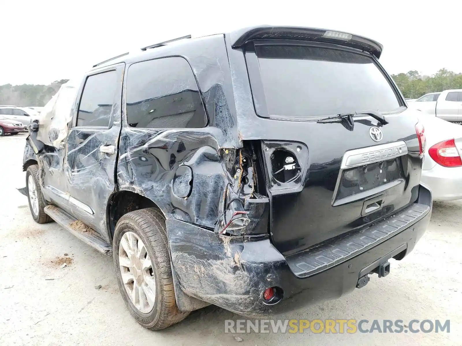 3 Photograph of a damaged car 5TDDY5G11KS167411 TOYOTA SEQUOIA 2019