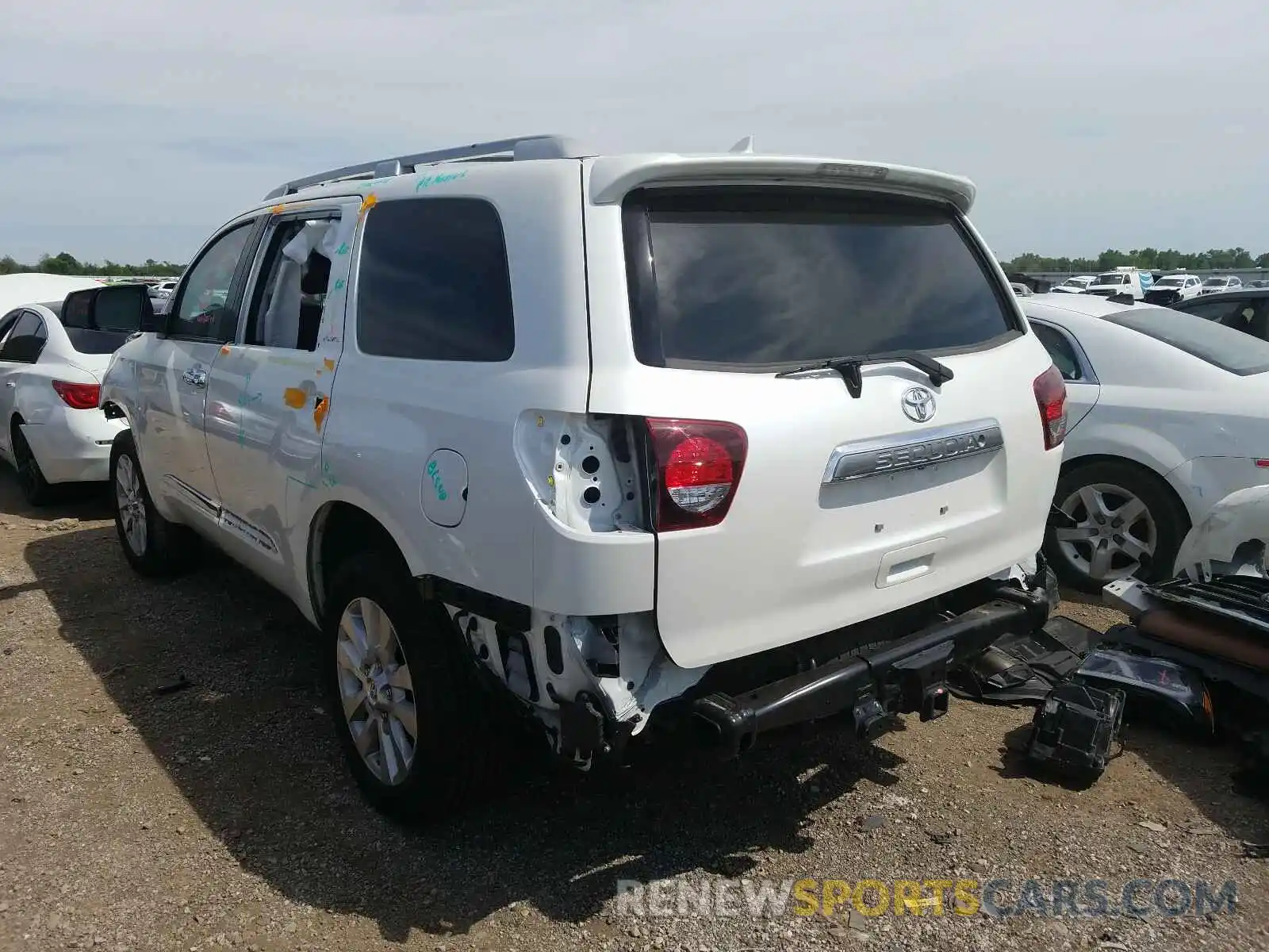 3 Photograph of a damaged car 5TDDY5G12KS173881 TOYOTA SEQUOIA 2019