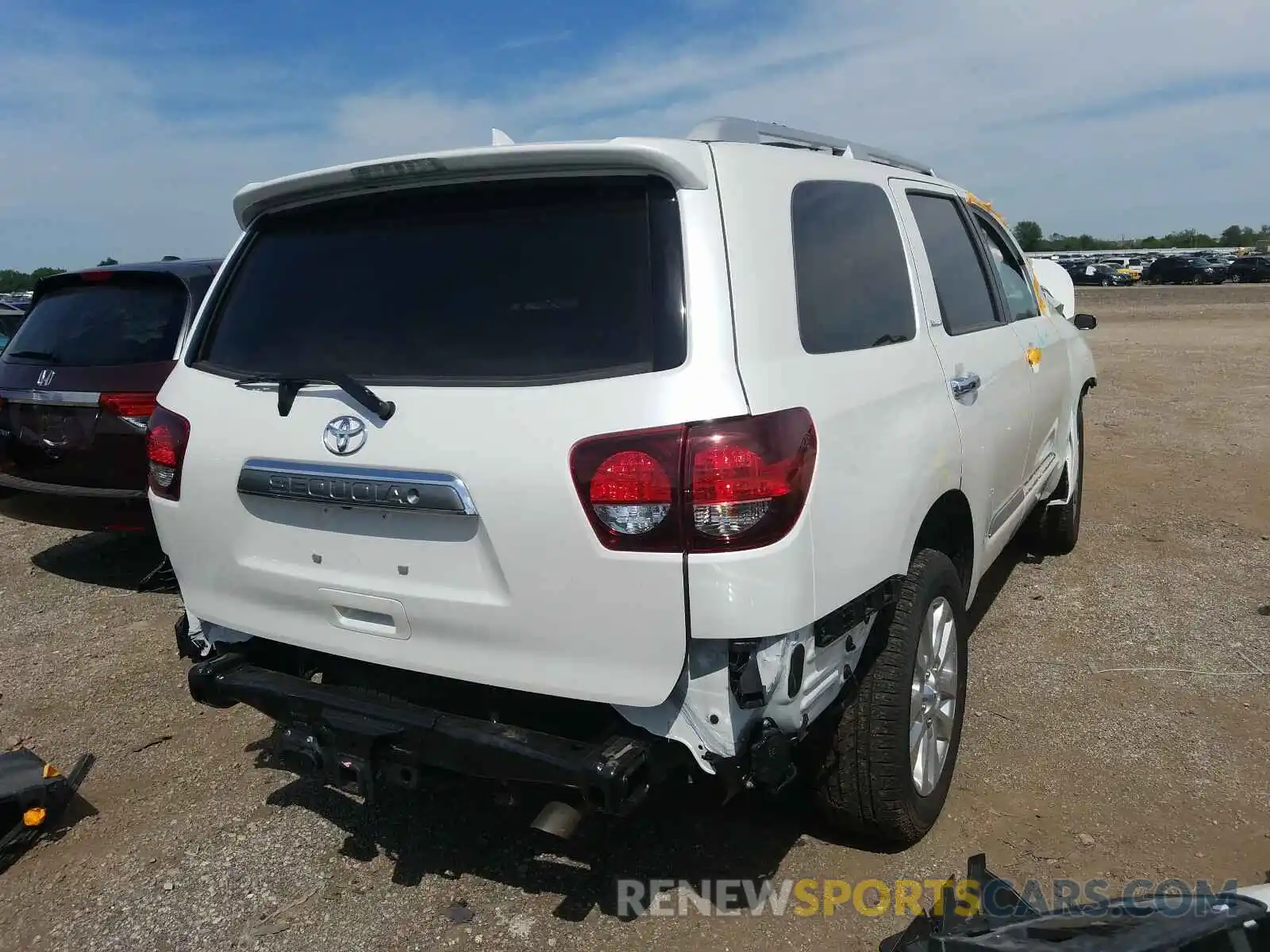 4 Фотография поврежденного автомобиля 5TDDY5G12KS173881 TOYOTA SEQUOIA 2019