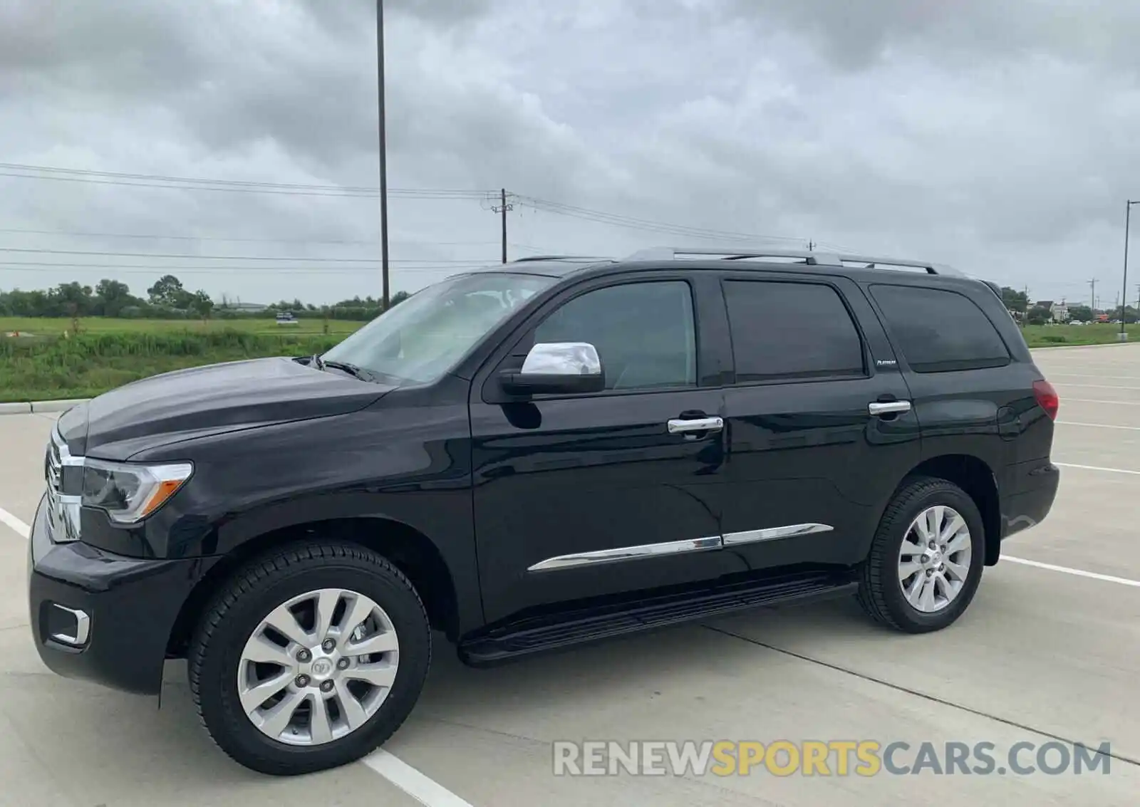 2 Photograph of a damaged car 5TDDY5G13KS170665 TOYOTA SEQUOIA 2019