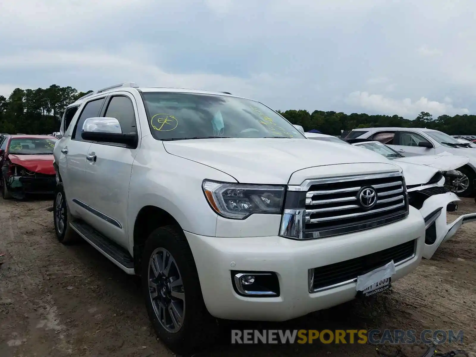 1 Фотография поврежденного автомобиля 5TDDY5G13KS171802 TOYOTA SEQUOIA 2019