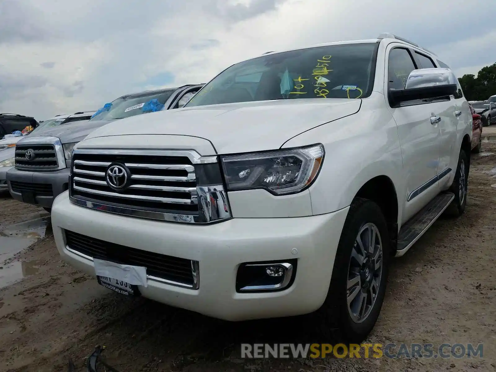 2 Фотография поврежденного автомобиля 5TDDY5G13KS171802 TOYOTA SEQUOIA 2019