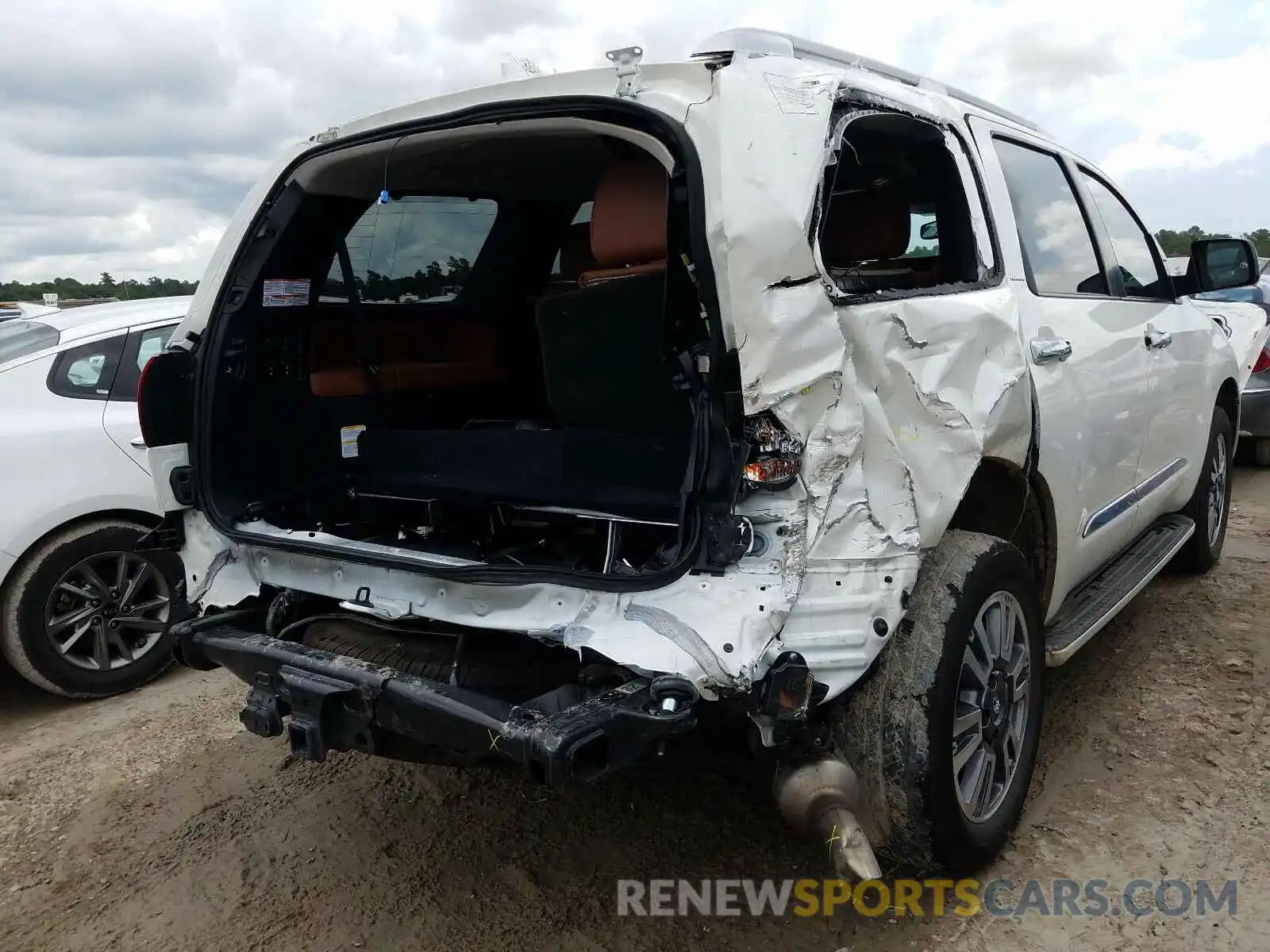 4 Photograph of a damaged car 5TDDY5G13KS171802 TOYOTA SEQUOIA 2019