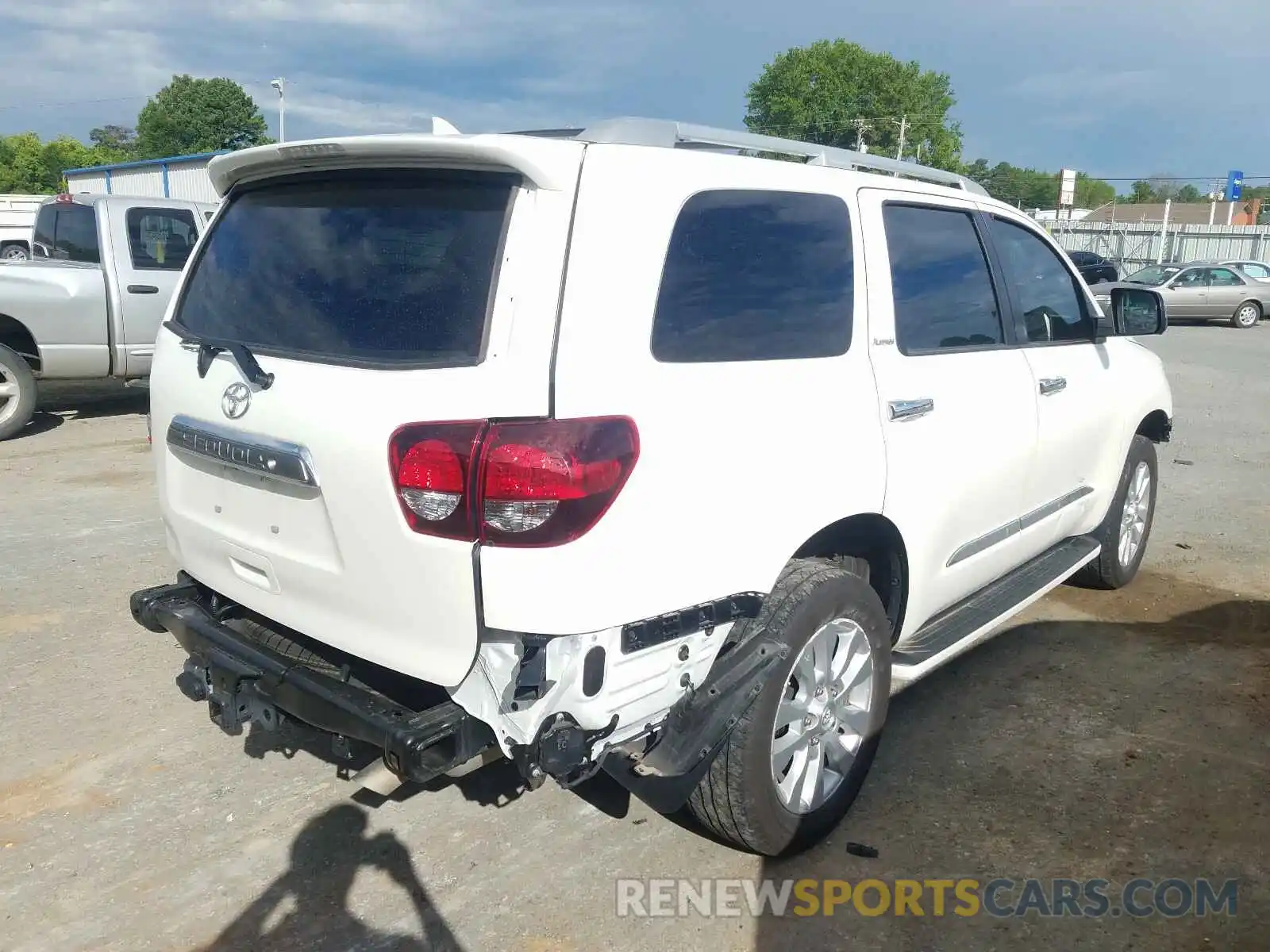 4 Фотография поврежденного автомобиля 5TDDY5G17KS170717 TOYOTA SEQUOIA 2019