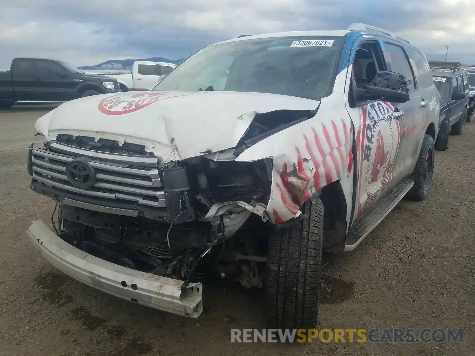 2 Photograph of a damaged car 5TDDY5G18KS168653 TOYOTA SEQUOIA 2019