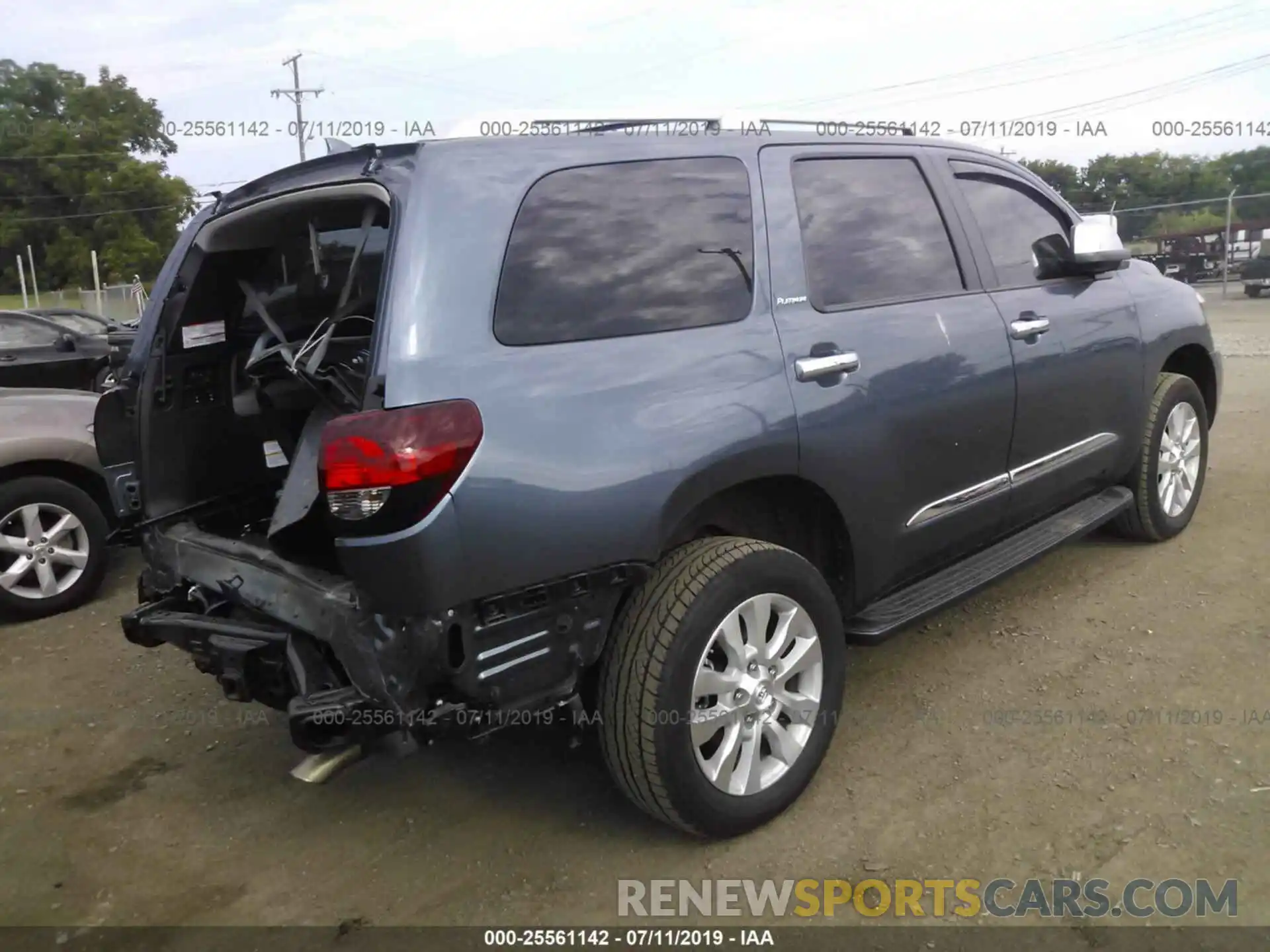 4 Photograph of a damaged car 5TDDY5G19KS165664 TOYOTA SEQUOIA 2019