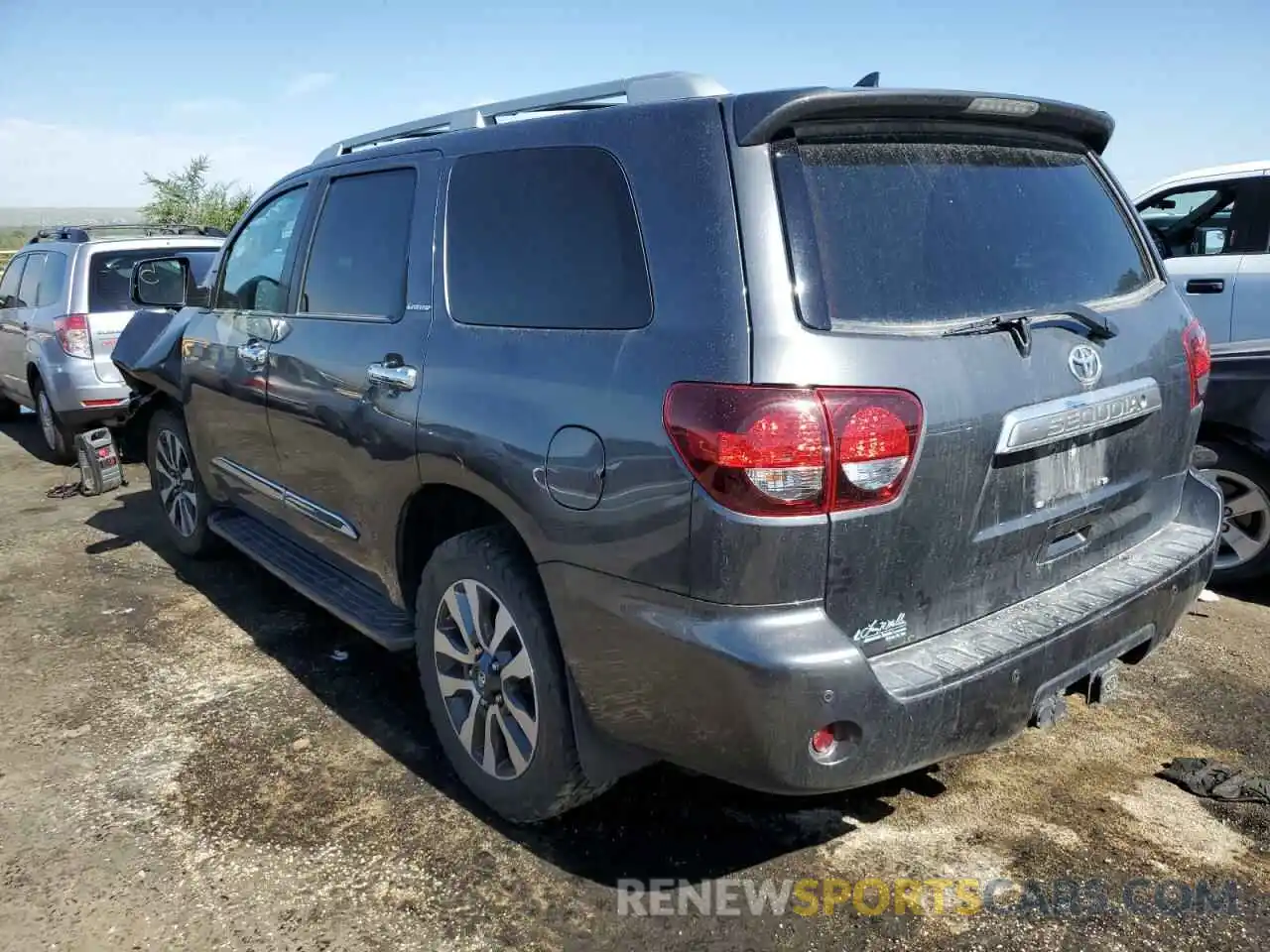 3 Фотография поврежденного автомобиля 5TDJY5G10KS166835 TOYOTA SEQUOIA 2019