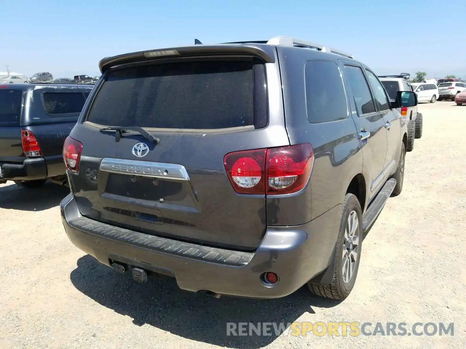 4 Фотография поврежденного автомобиля 5TDJY5G11KS165869 TOYOTA SEQUOIA 2019