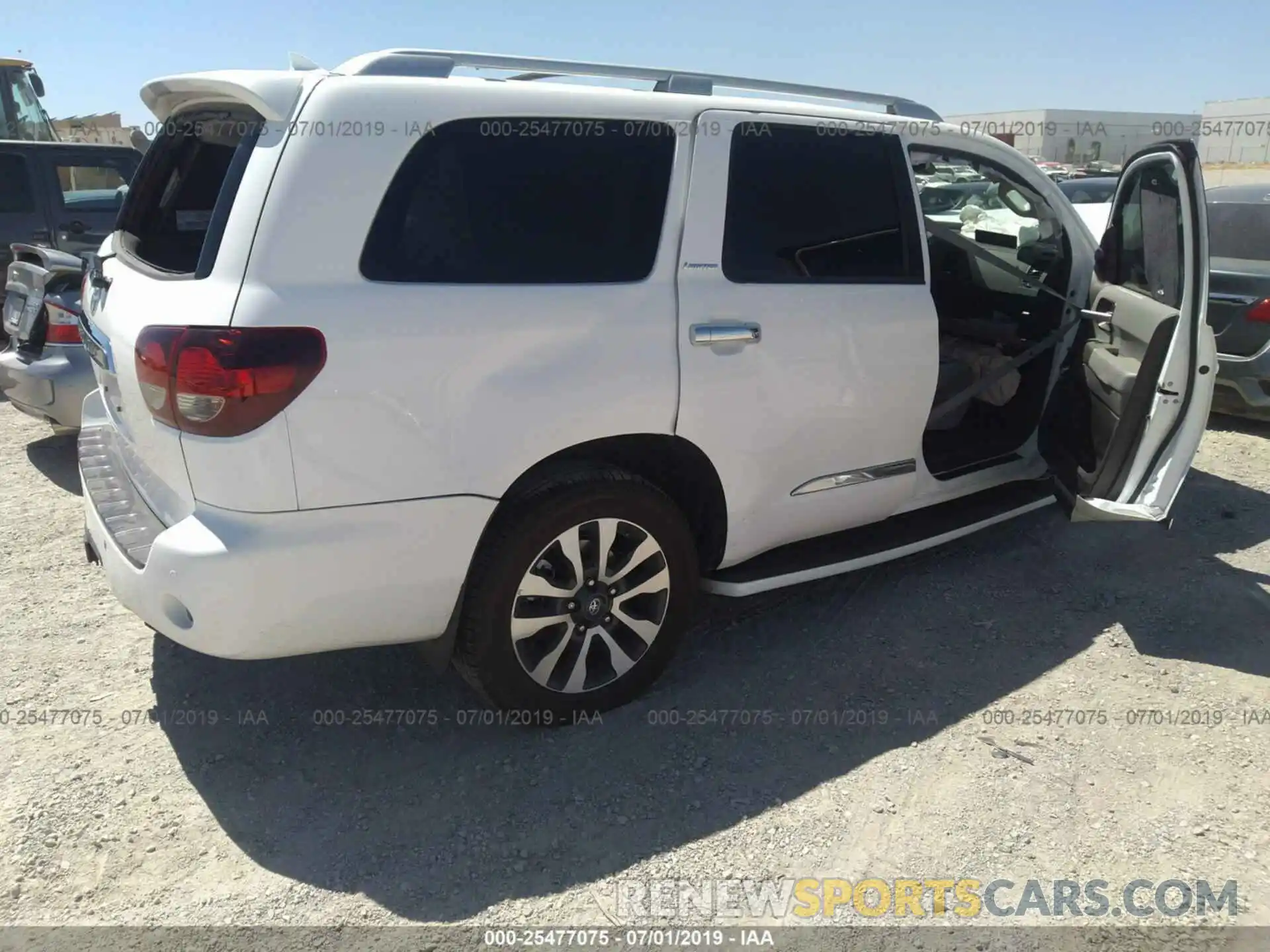 4 Фотография поврежденного автомобиля 5TDJY5G12KS165377 TOYOTA SEQUOIA 2019