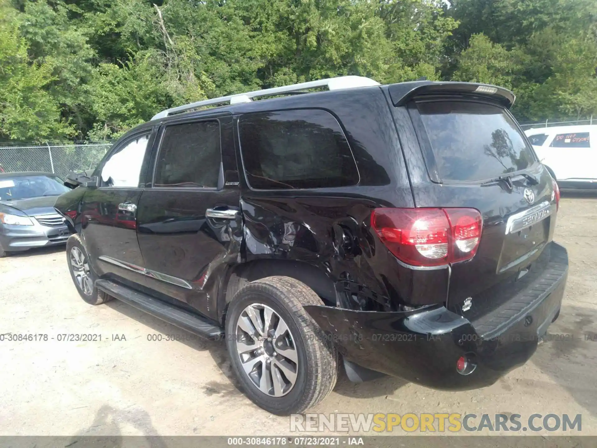 3 Фотография поврежденного автомобиля 5TDJY5G13KS167560 TOYOTA SEQUOIA 2019