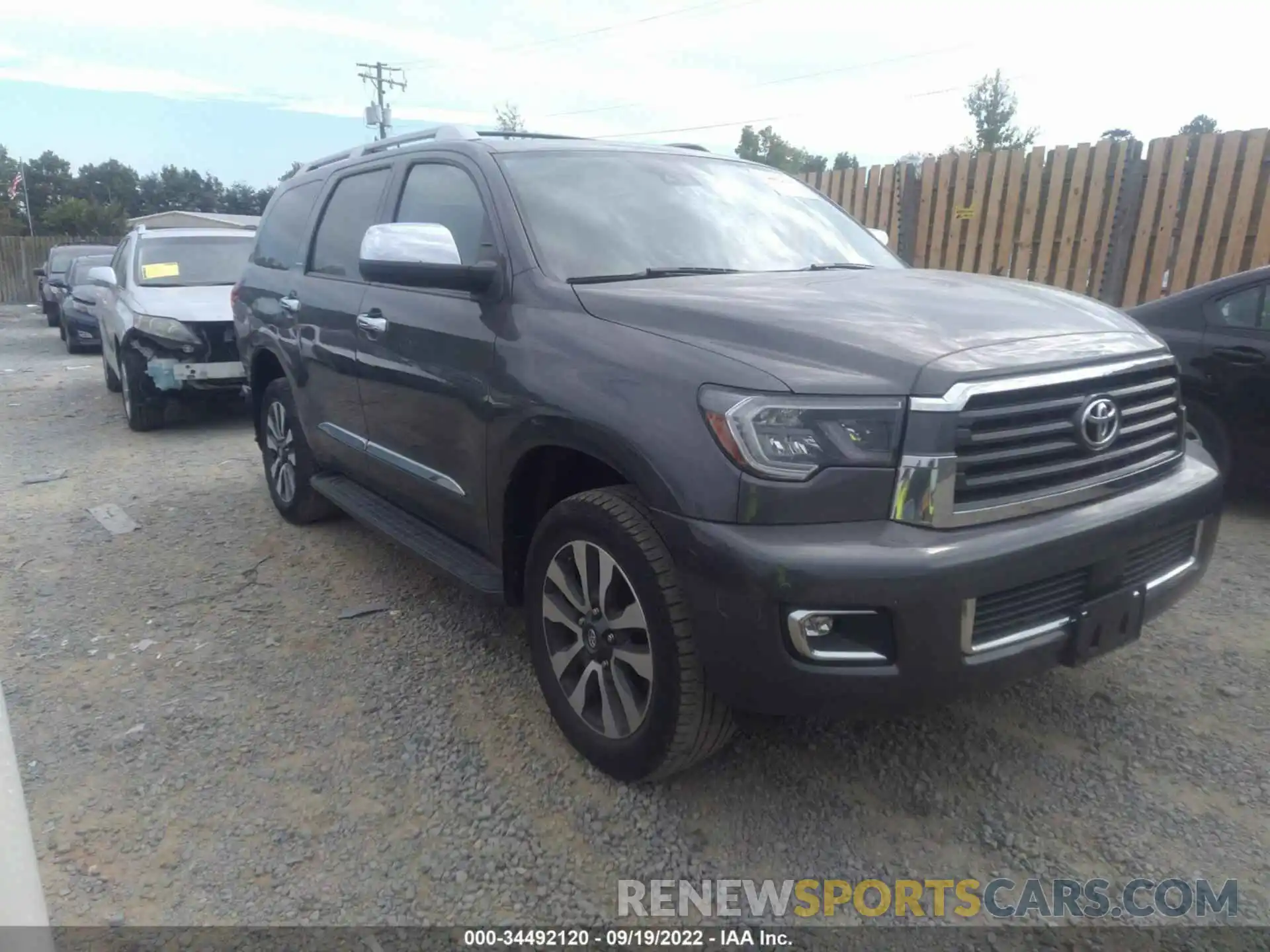 1 Photograph of a damaged car 5TDJY5G17KS174334 TOYOTA SEQUOIA 2019