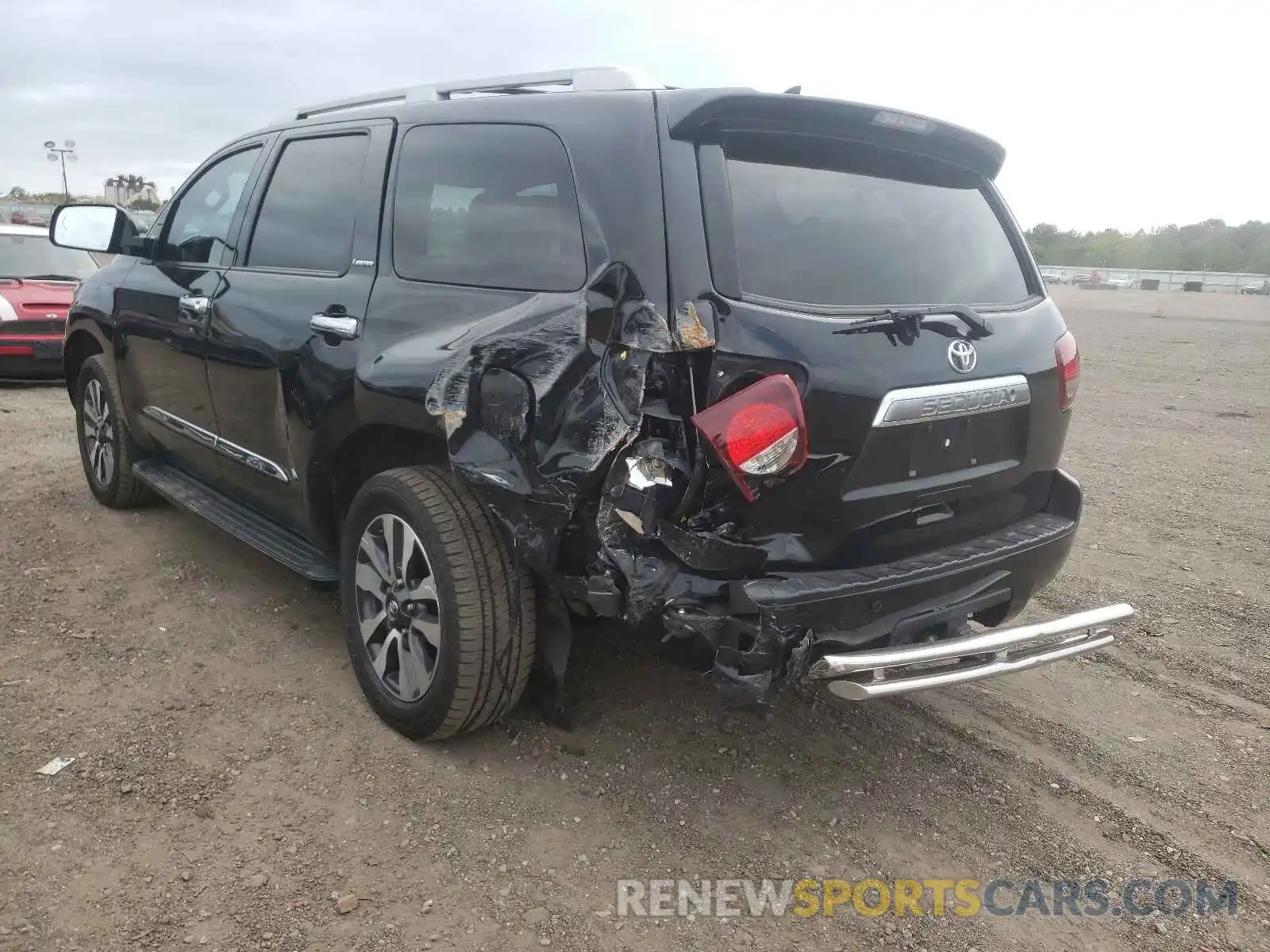 3 Photograph of a damaged car 5TDJY5G18KS166615 TOYOTA SEQUOIA 2019