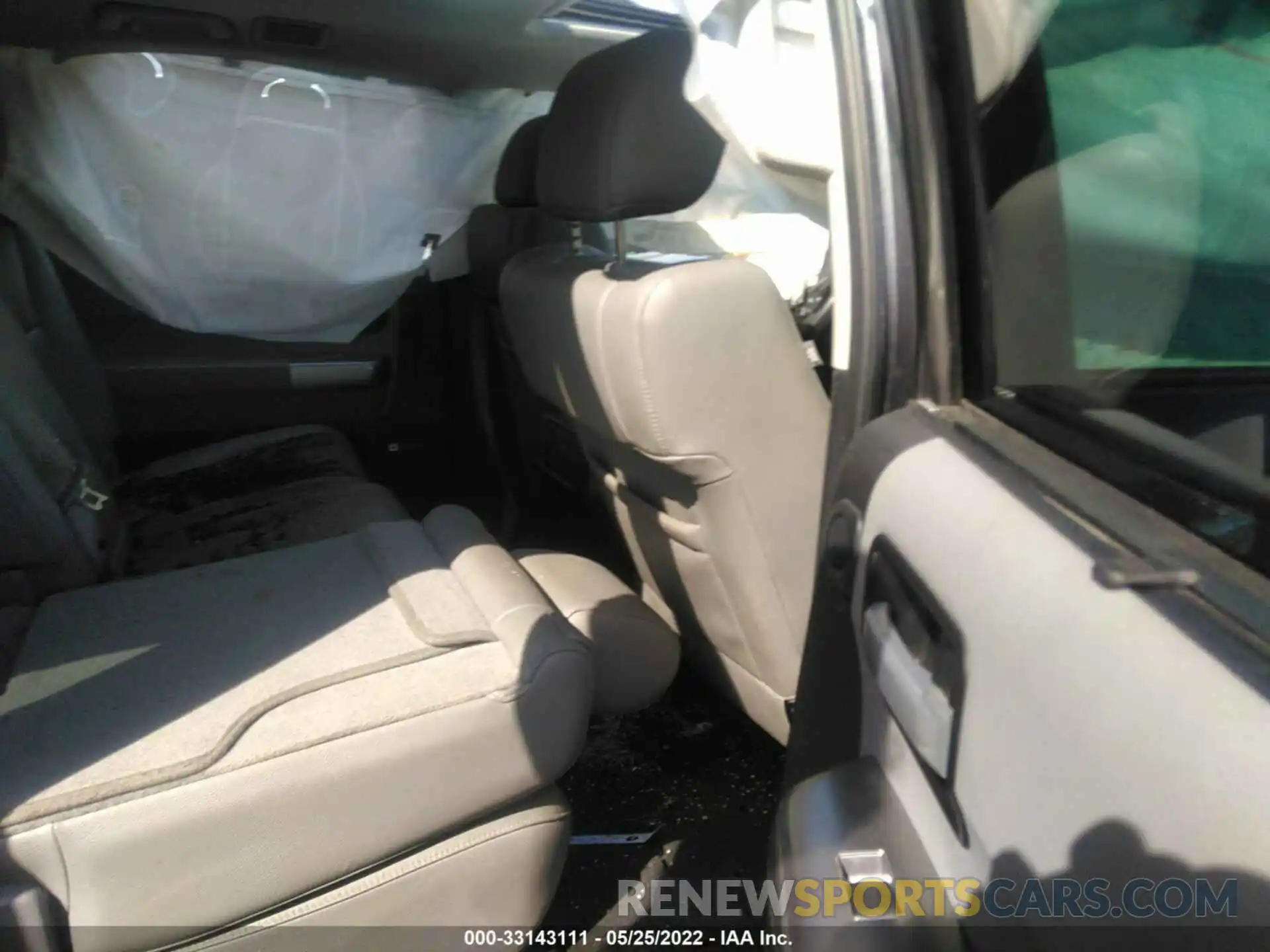 8 Photograph of a damaged car 5TDJY5G1XKS171072 TOYOTA SEQUOIA 2019