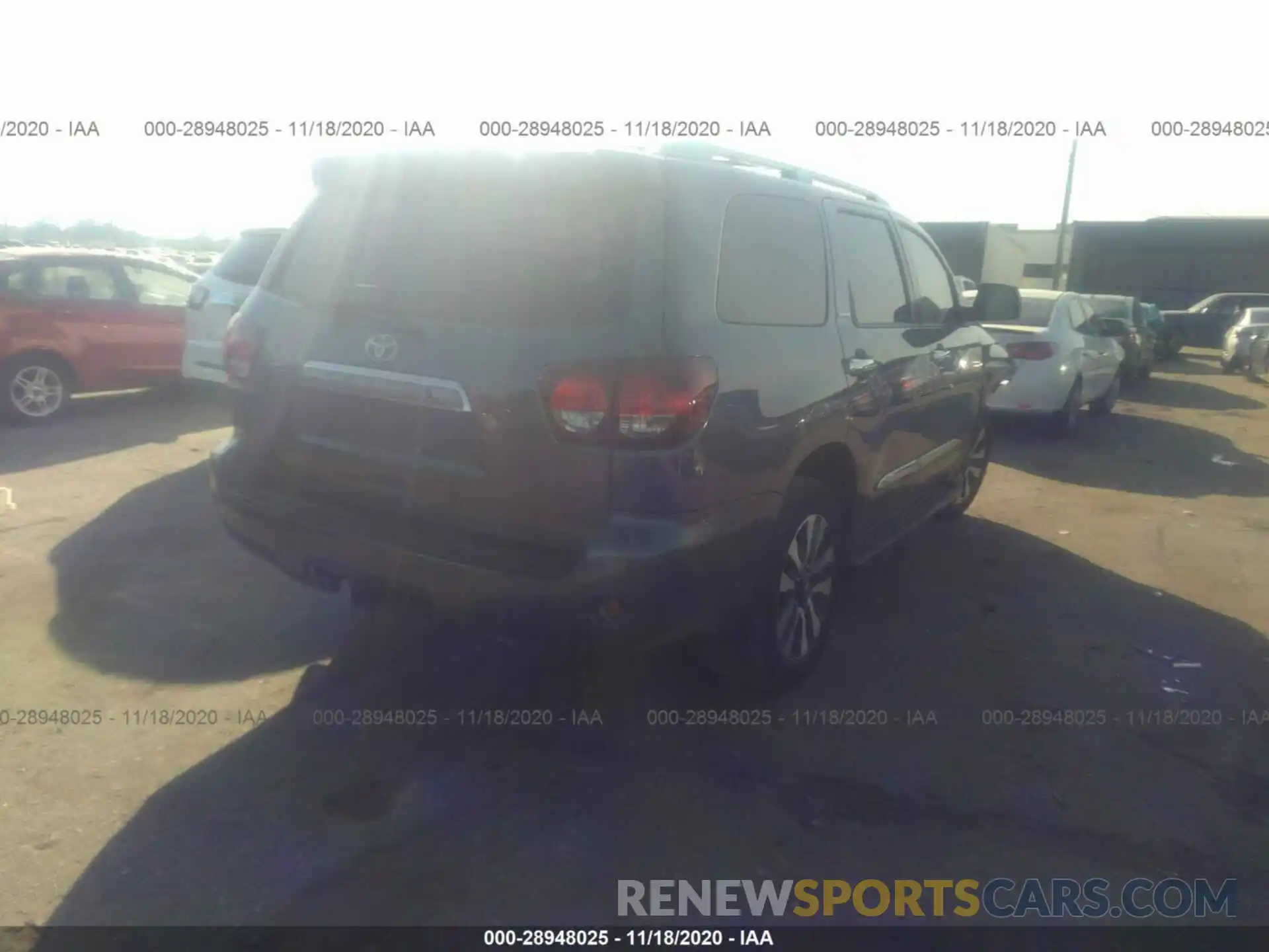 4 Photograph of a damaged car 5TDKY5G1XKS073552 TOYOTA SEQUOIA 2019