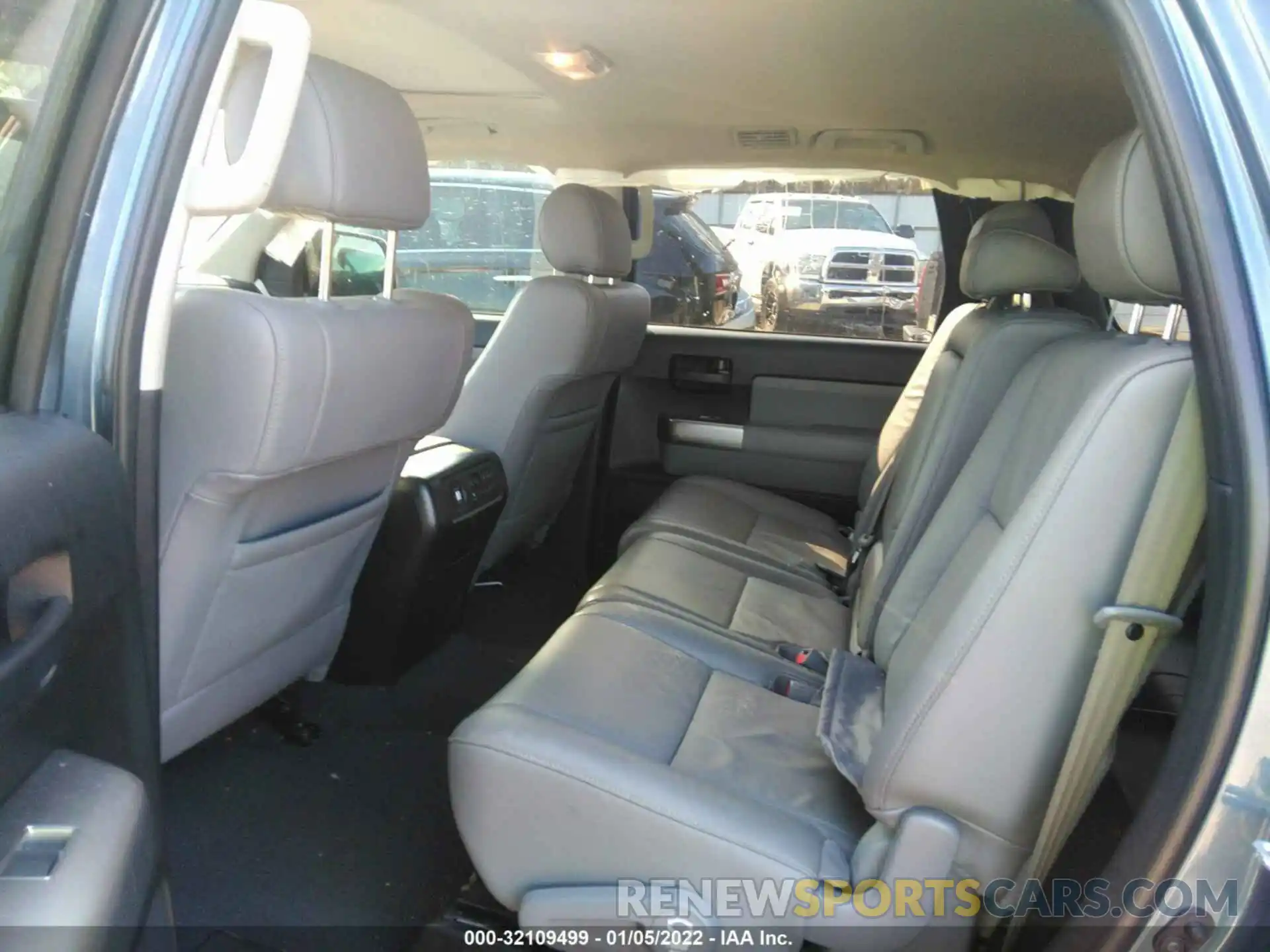 8 Photograph of a damaged car 5TDZY5G12KS073818 TOYOTA SEQUOIA 2019