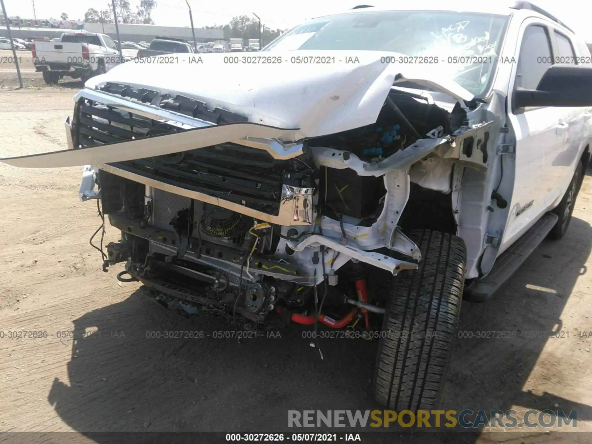 6 Photograph of a damaged car 5TDBY5G10LS181079 TOYOTA SEQUOIA 2020