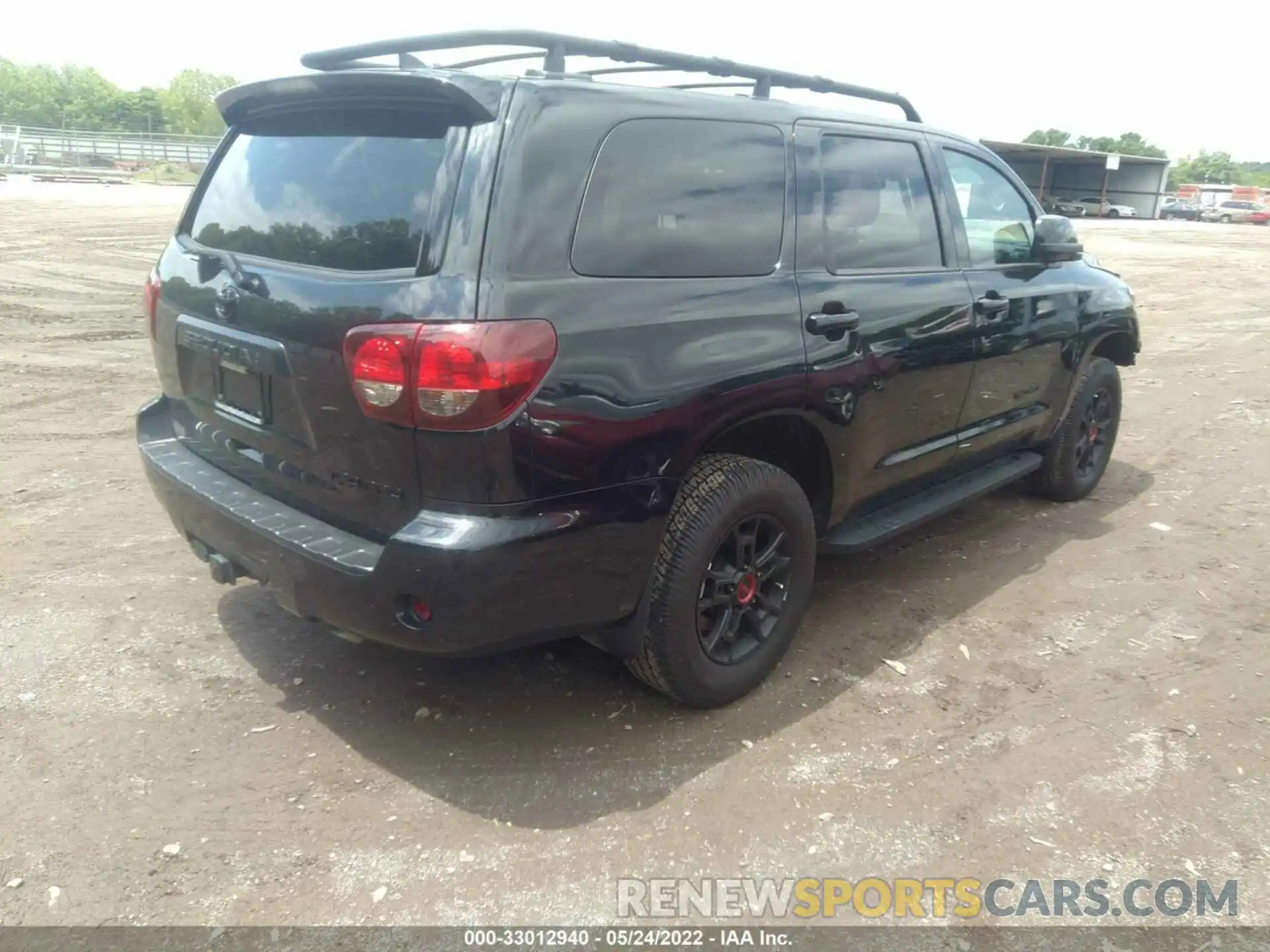 4 Photograph of a damaged car 5TDBY5G11LS179910 TOYOTA SEQUOIA 2020