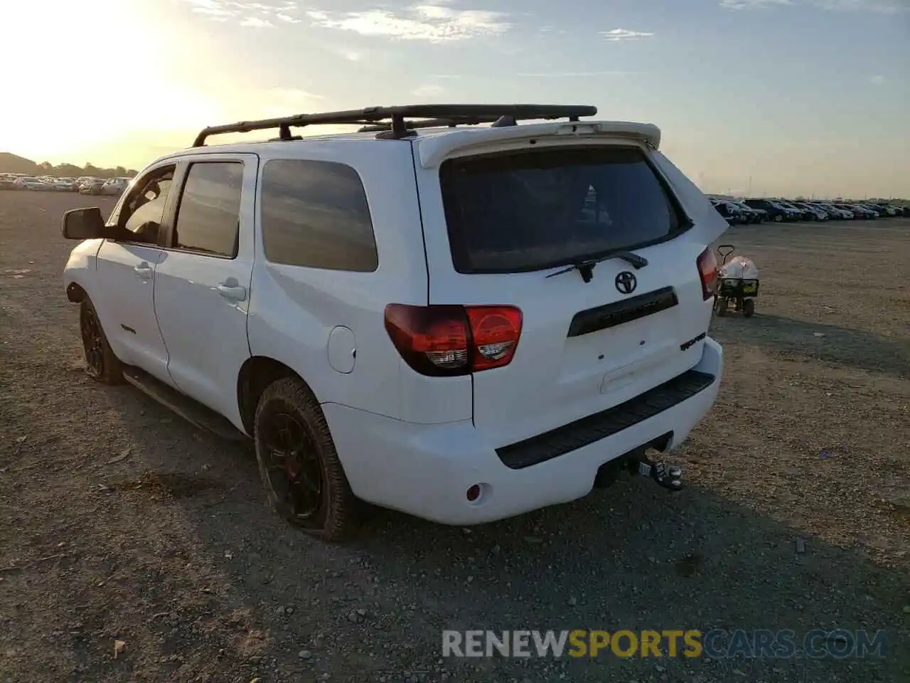 3 Photograph of a damaged car 5TDBY5G12LS180290 TOYOTA SEQUOIA 2020