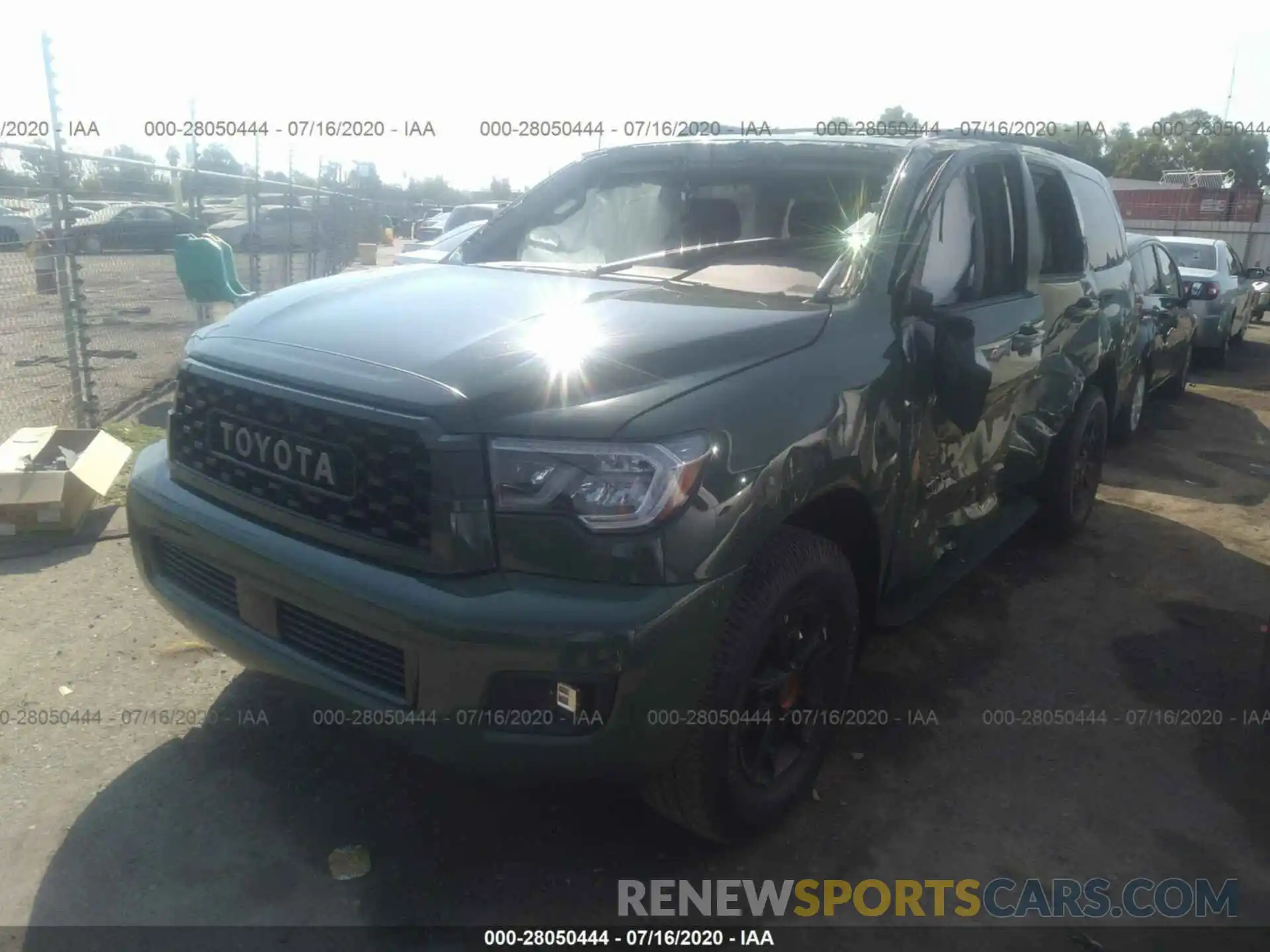 2 Фотография поврежденного автомобиля 5TDBY5G16LS177179 TOYOTA SEQUOIA 2020