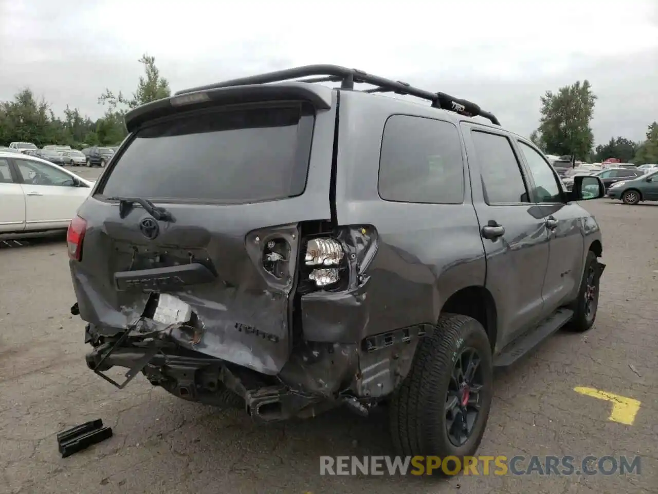 4 Photograph of a damaged car 5TDBY5G18LS175935 TOYOTA SEQUOIA 2020