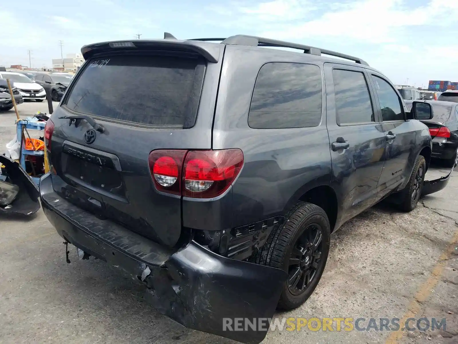 4 Photograph of a damaged car 5TDBY5G18LS178852 TOYOTA SEQUOIA 2020