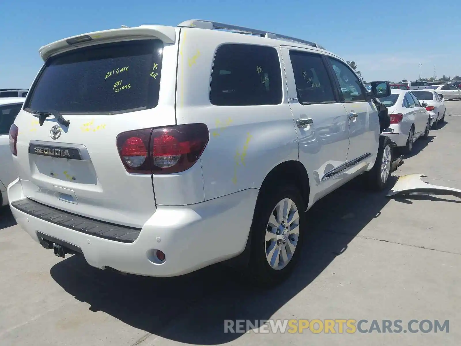 4 Photograph of a damaged car 5TDDY5G13LS181232 TOYOTA SEQUOIA 2020