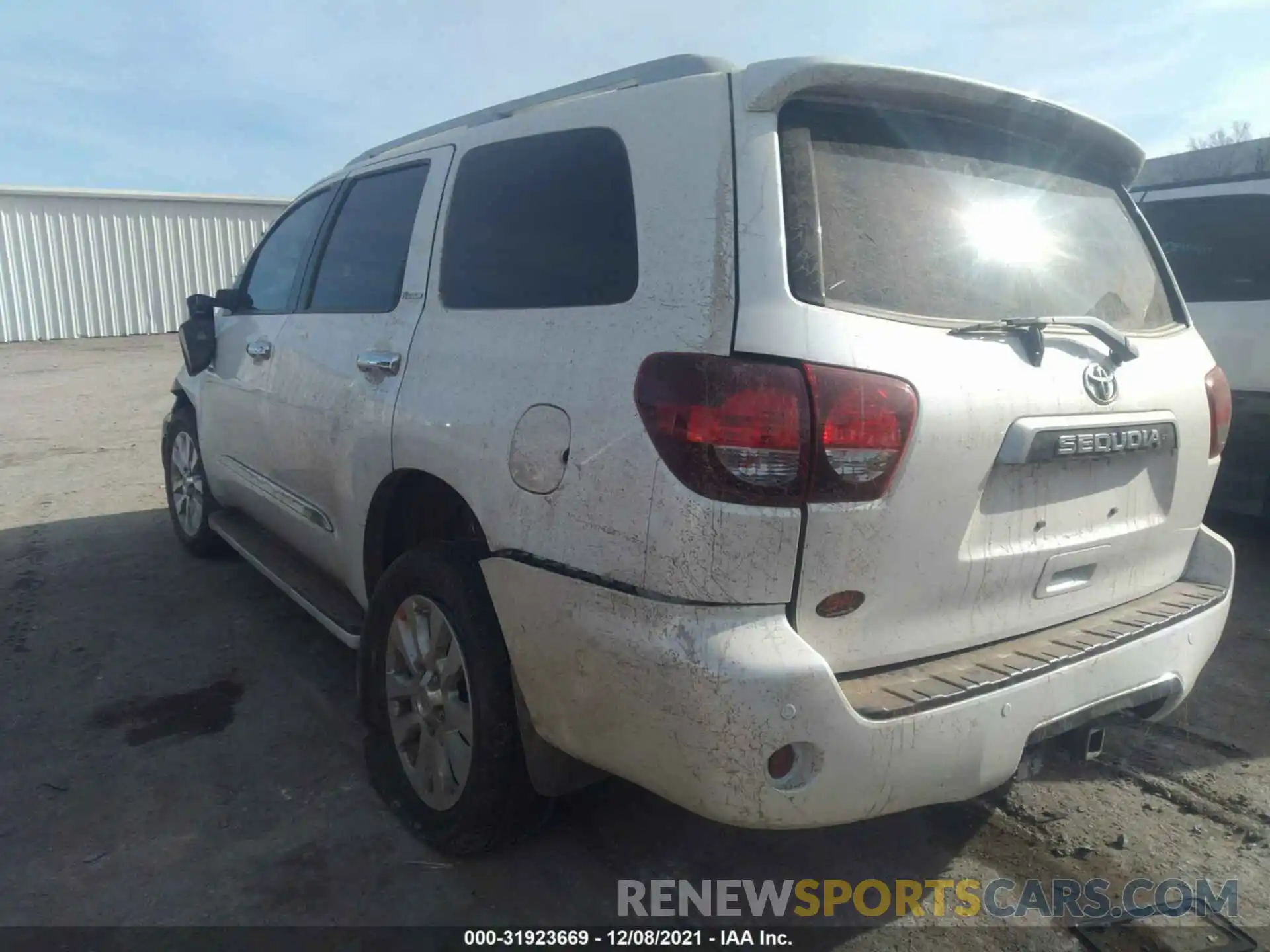 3 Photograph of a damaged car 5TDDY5G15LS175321 TOYOTA SEQUOIA 2020