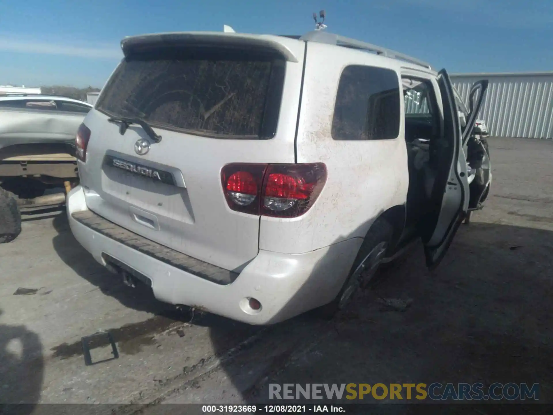 4 Фотография поврежденного автомобиля 5TDDY5G15LS175321 TOYOTA SEQUOIA 2020