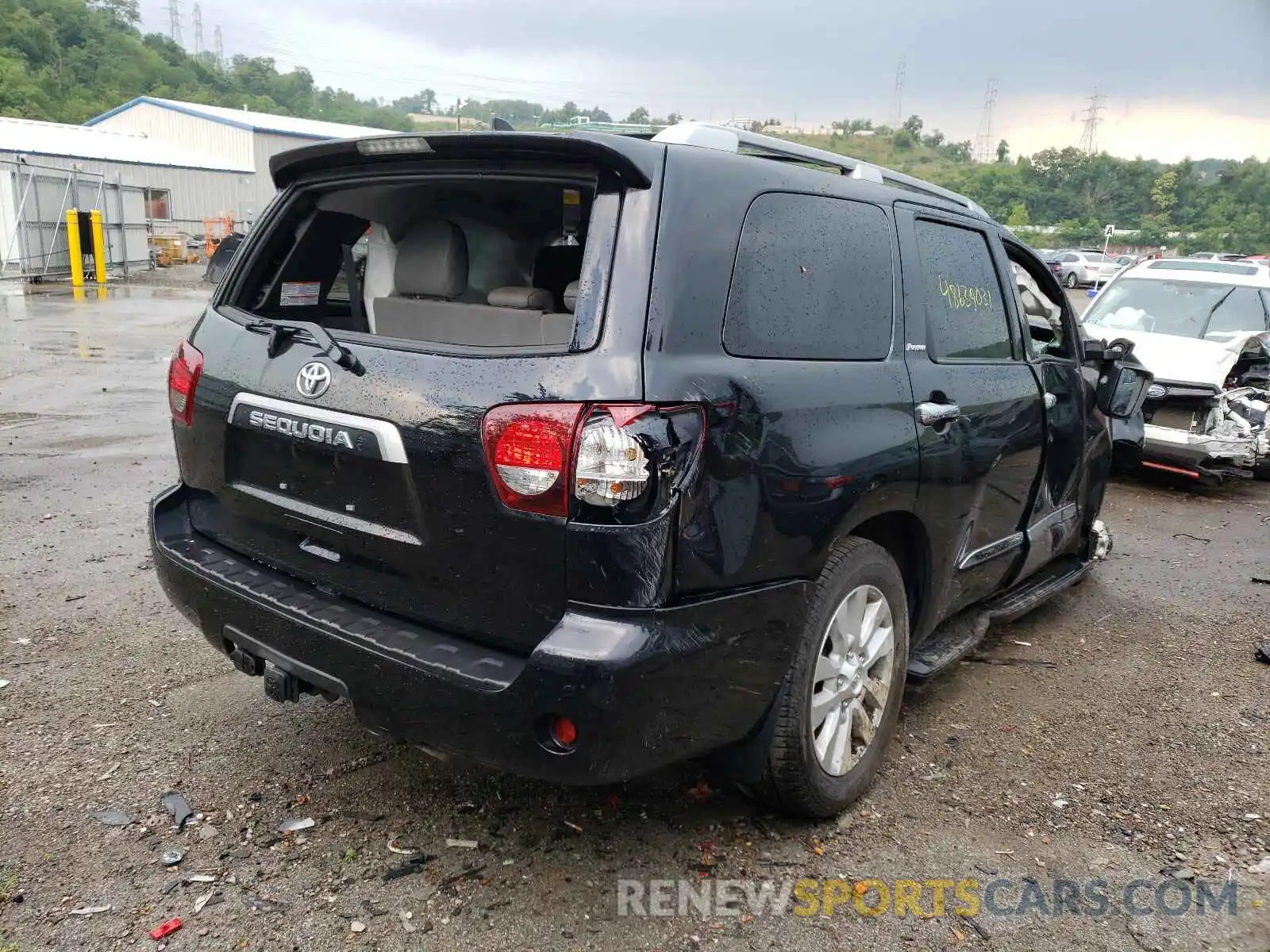 4 Photograph of a damaged car 5TDDY5G16LS176588 TOYOTA SEQUOIA 2020