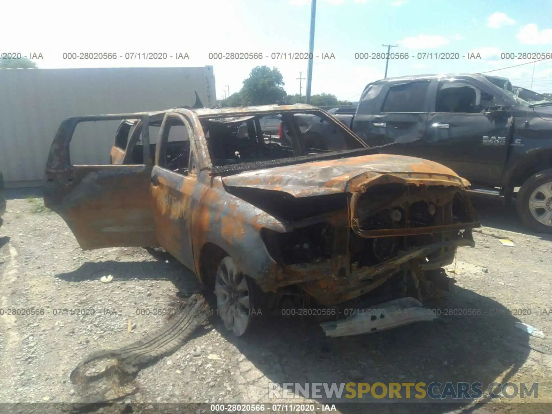 1 Photograph of a damaged car 5TDJY5G16LS175489 TOYOTA SEQUOIA 2020