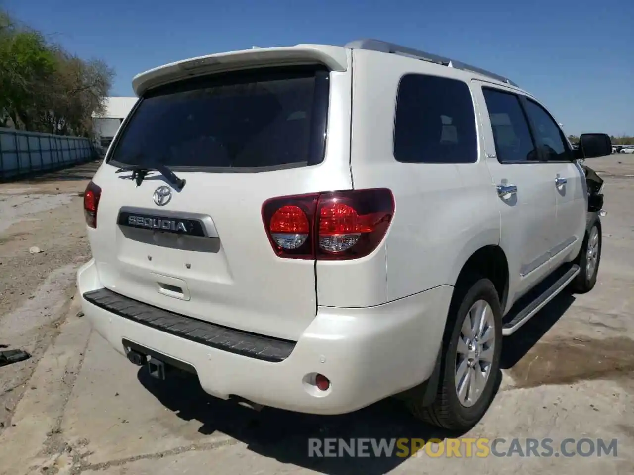 4 Photograph of a damaged car 5TDYY5G12LS074500 TOYOTA SEQUOIA 2020