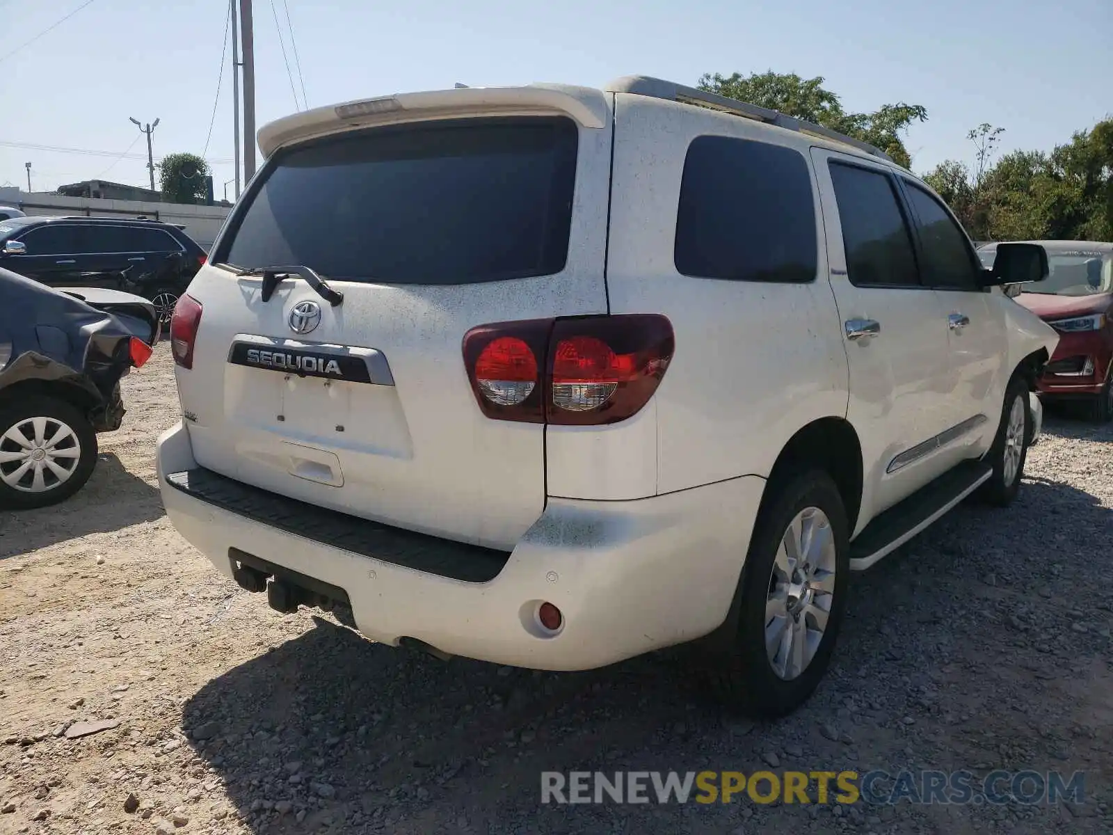 4 Photograph of a damaged car 5TDYY5G1XLS075314 TOYOTA SEQUOIA 2020