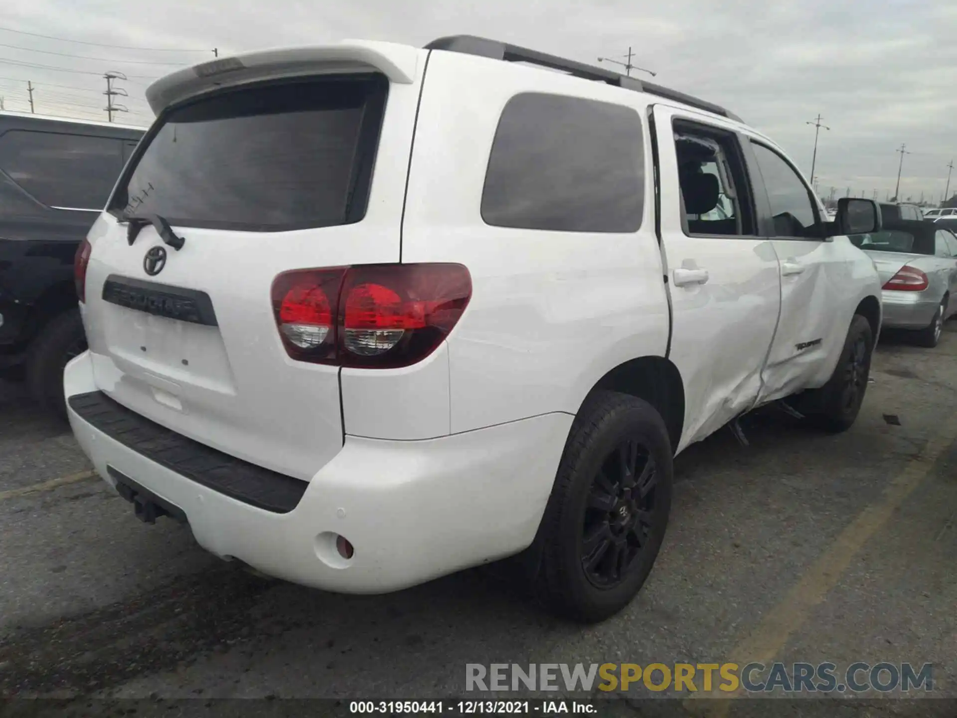 4 Фотография поврежденного автомобиля 5TDZY5G10LS074550 TOYOTA SEQUOIA 2020