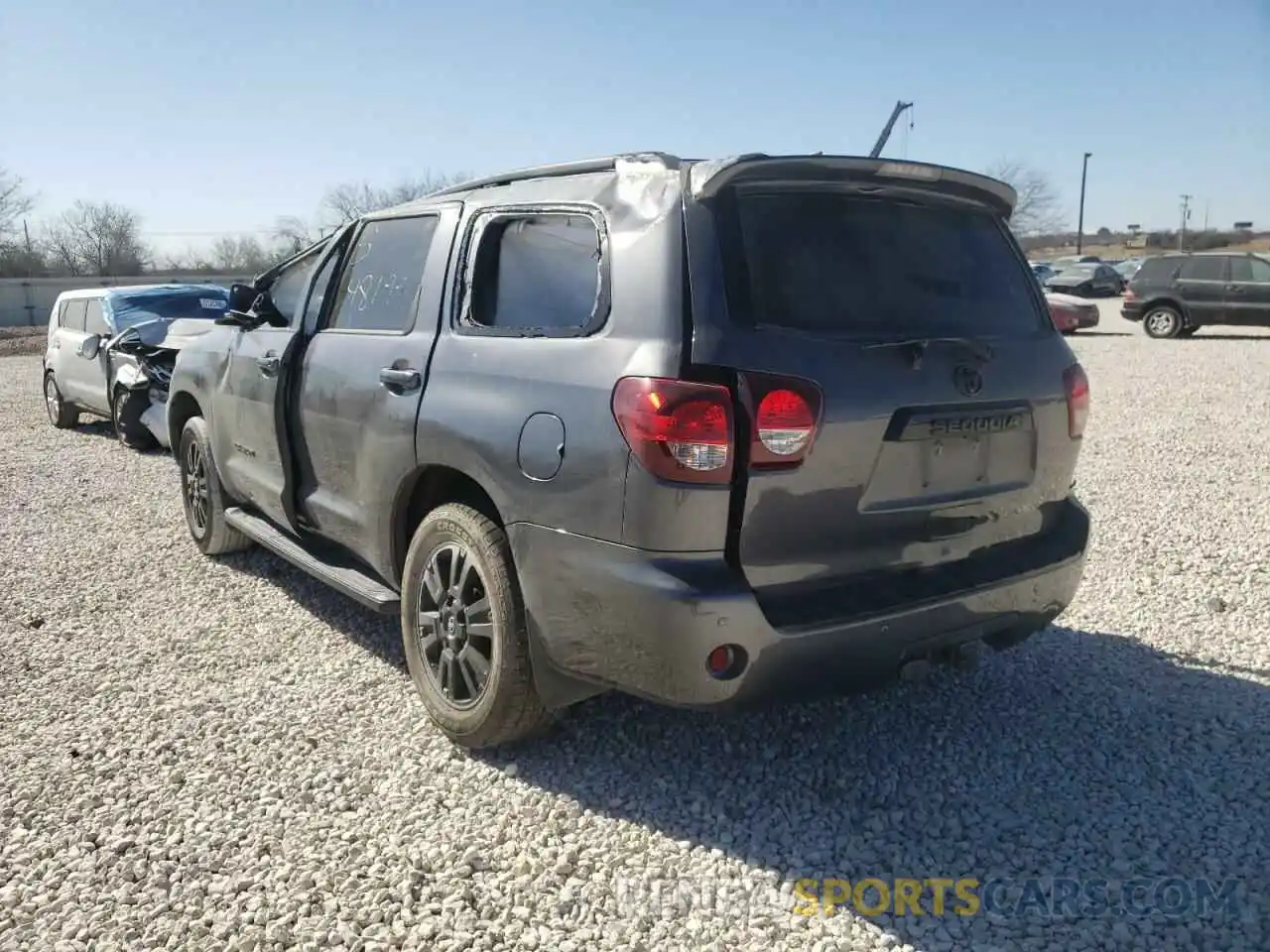 3 Фотография поврежденного автомобиля 5TDZY5G10LS075097 TOYOTA SEQUOIA 2020