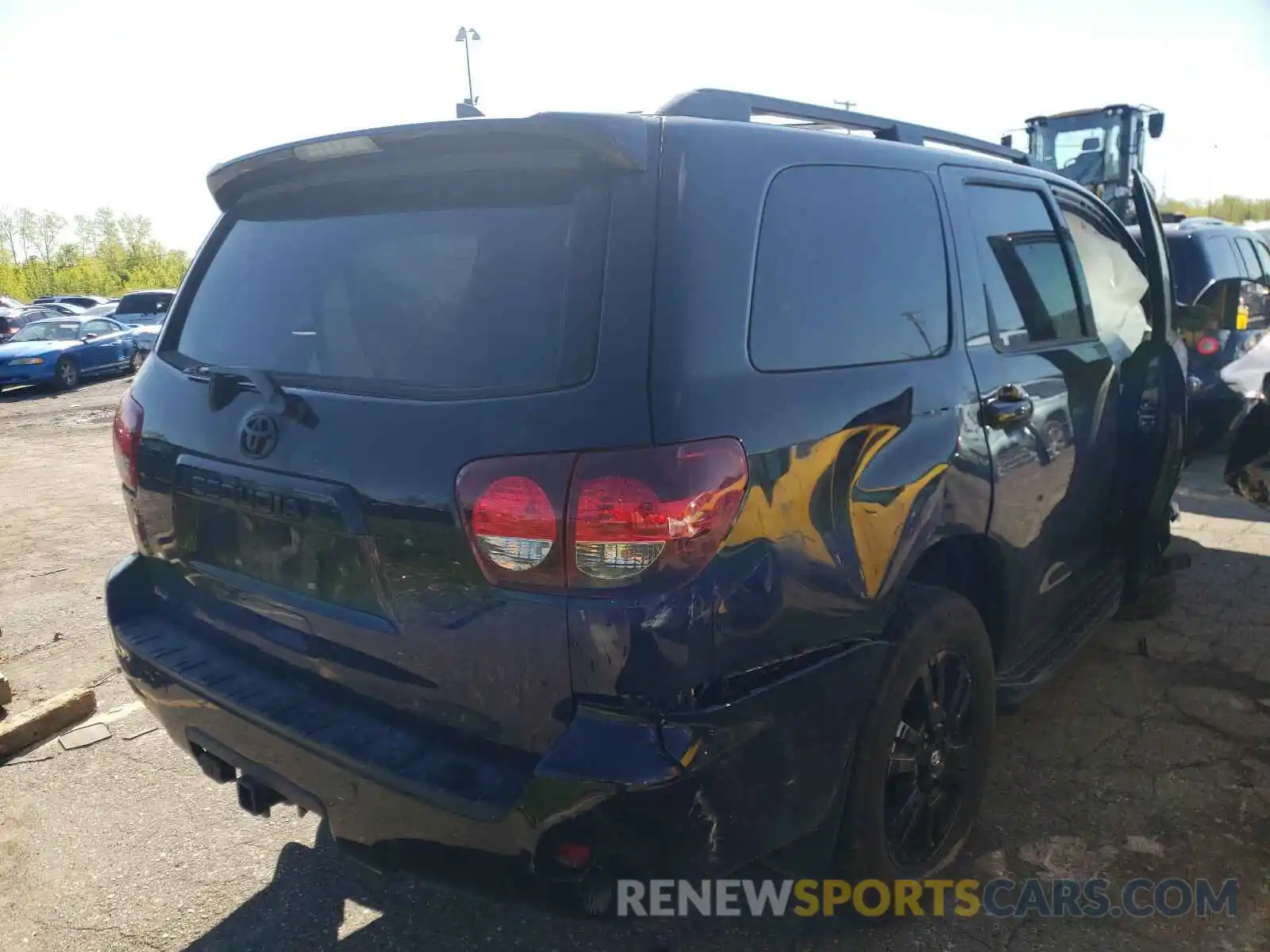 4 Photograph of a damaged car 5TDCY5B19MS182566 TOYOTA SEQUOIA 2021