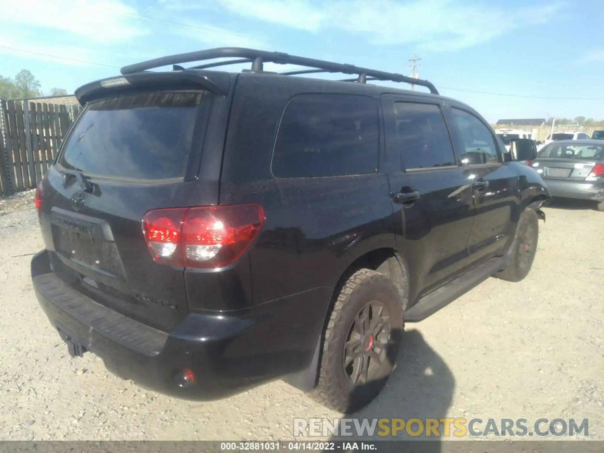 4 Photograph of a damaged car 5TDEY5B13MS184533 TOYOTA SEQUOIA 2021