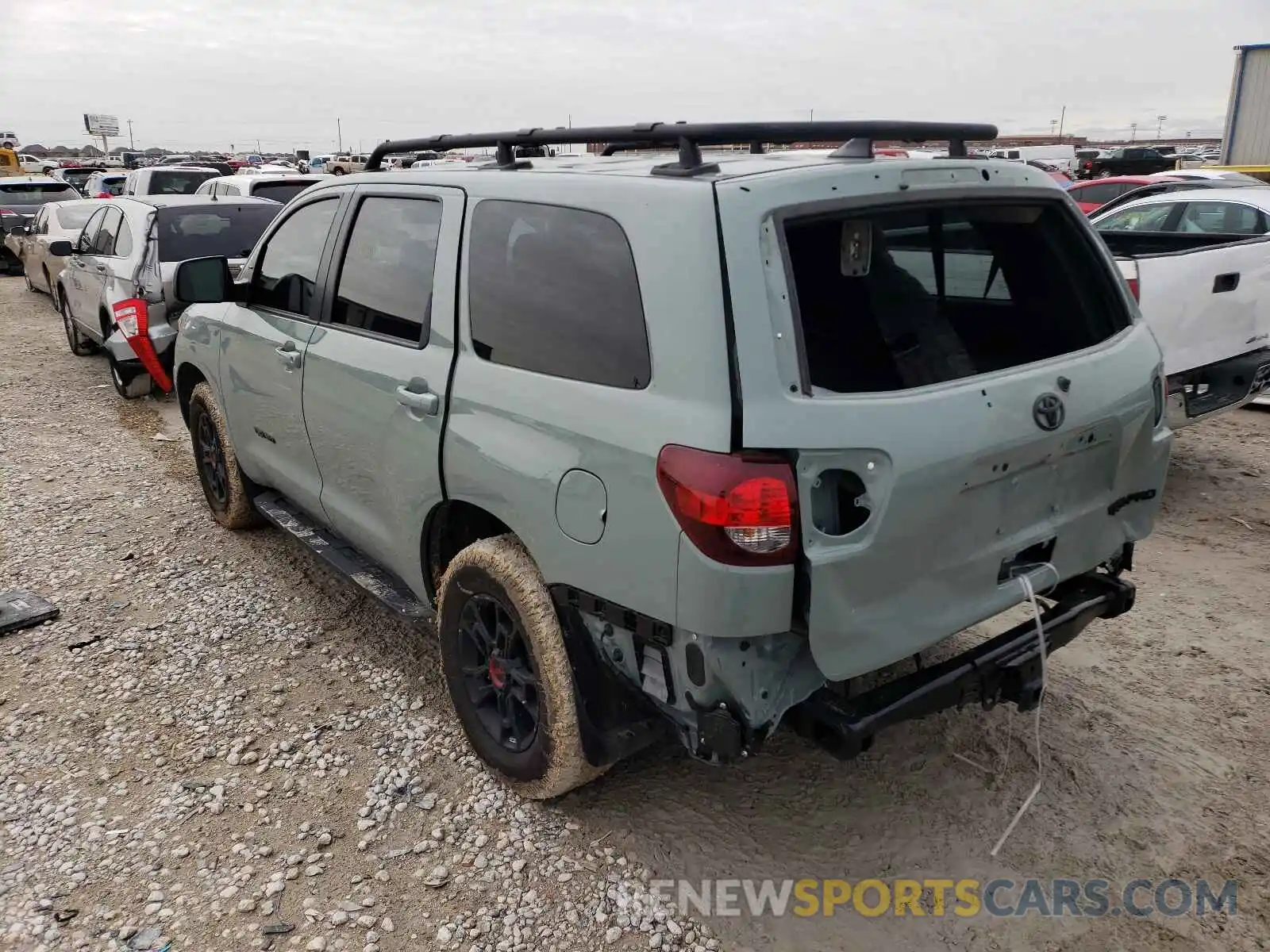 3 Photograph of a damaged car 5TDEY5B13MS187030 TOYOTA SEQUOIA 2021