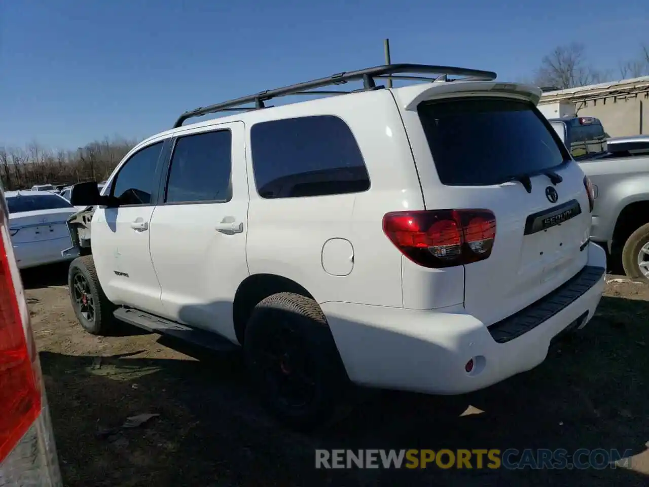 2 Photograph of a damaged car 5TDEY5B16MS186745 TOYOTA SEQUOIA 2021