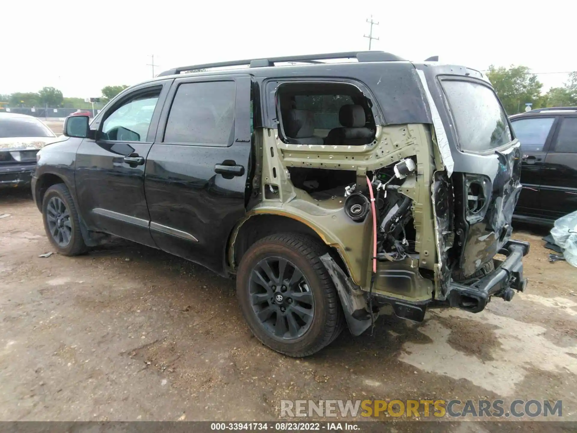 3 Photograph of a damaged car 5TDHY5B18MS184475 TOYOTA SEQUOIA 2021