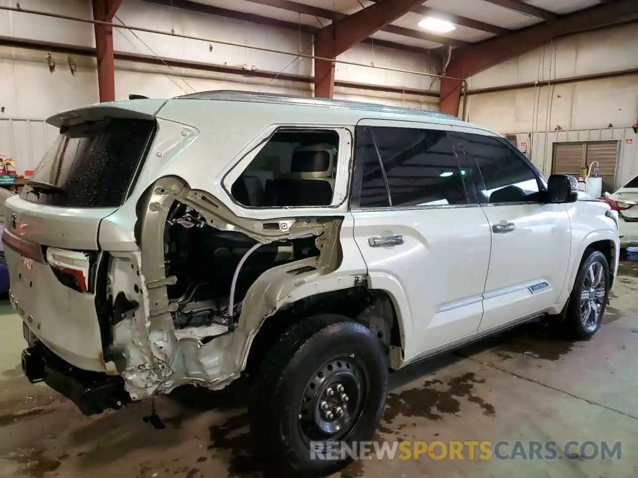 3 Photograph of a damaged car 7SVAAABA1PX013599 TOYOTA SEQUOIA 2023