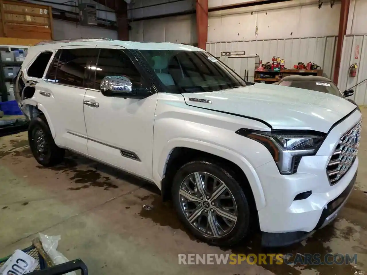 4 Photograph of a damaged car 7SVAAABA1PX013599 TOYOTA SEQUOIA 2023