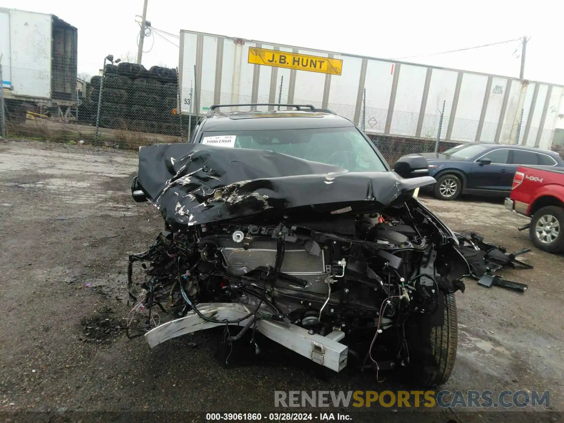 6 Photograph of a damaged car 7SVAAABA0RX028128 TOYOTA SEQUOIA 2024