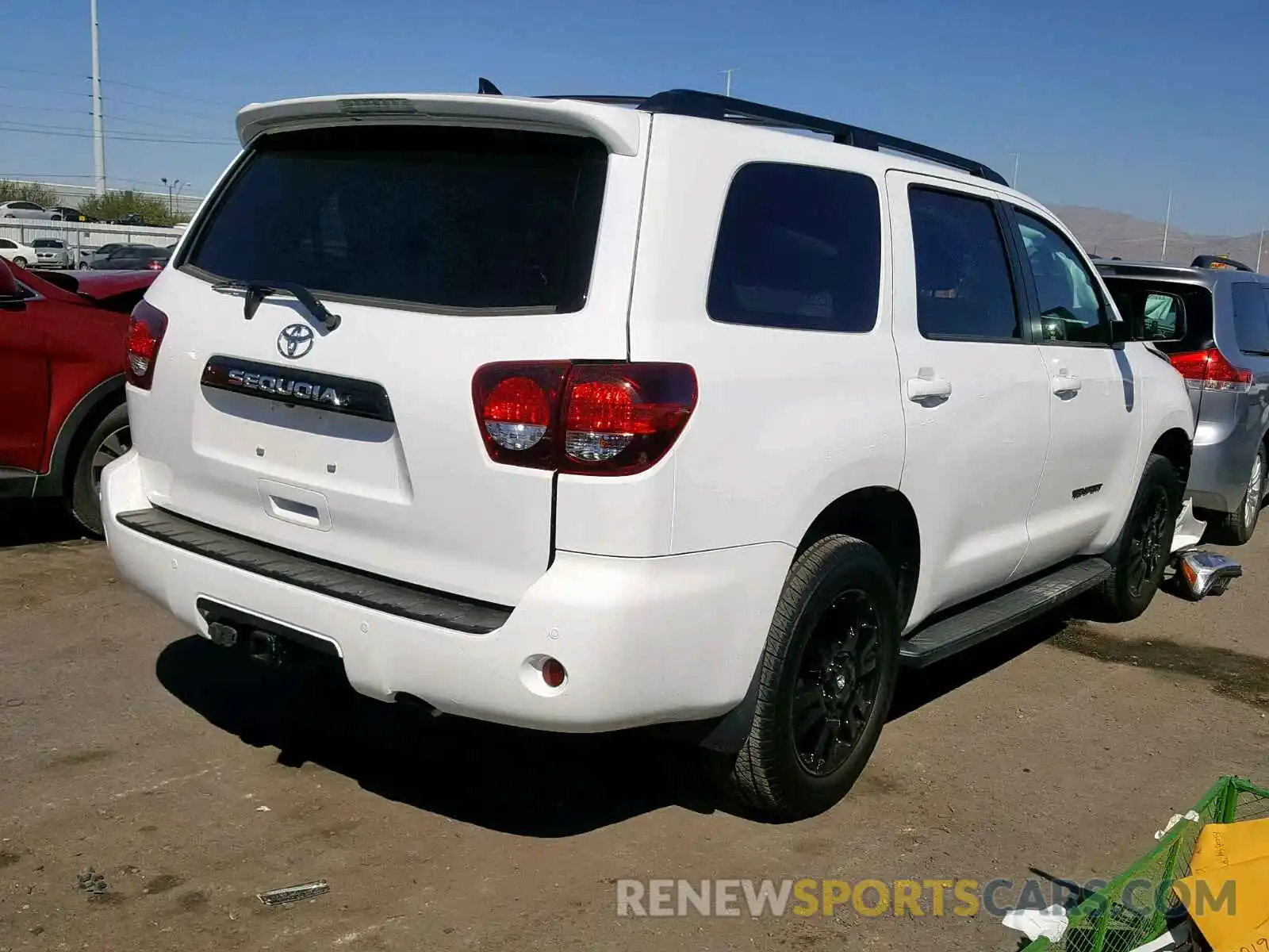 4 Фотография поврежденного автомобиля 5TDBY5G10KS172199 TOYOTA SEQUOIA SR 2019